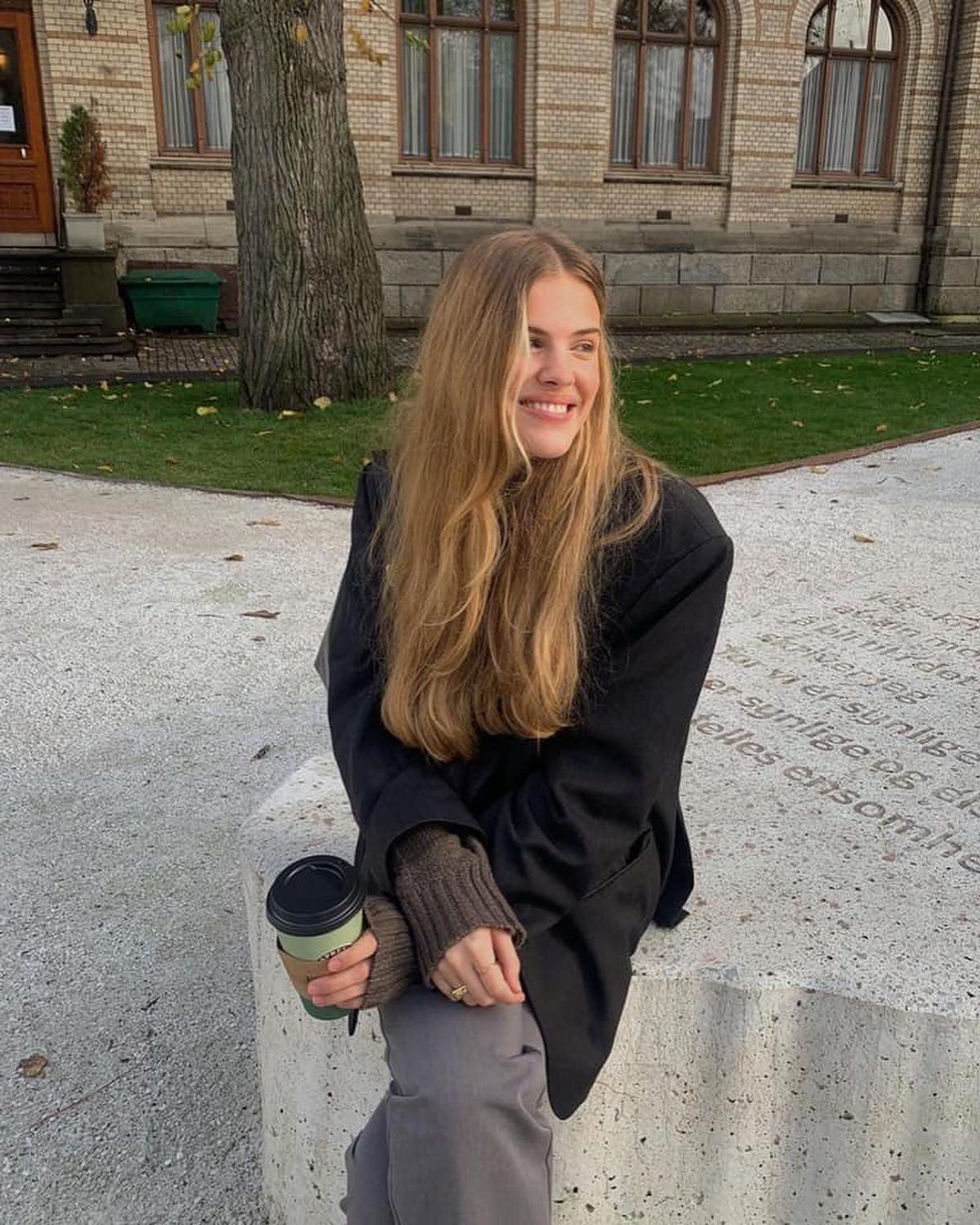 데일리룩에 커피 곁들이기☕️🤎 이미지6