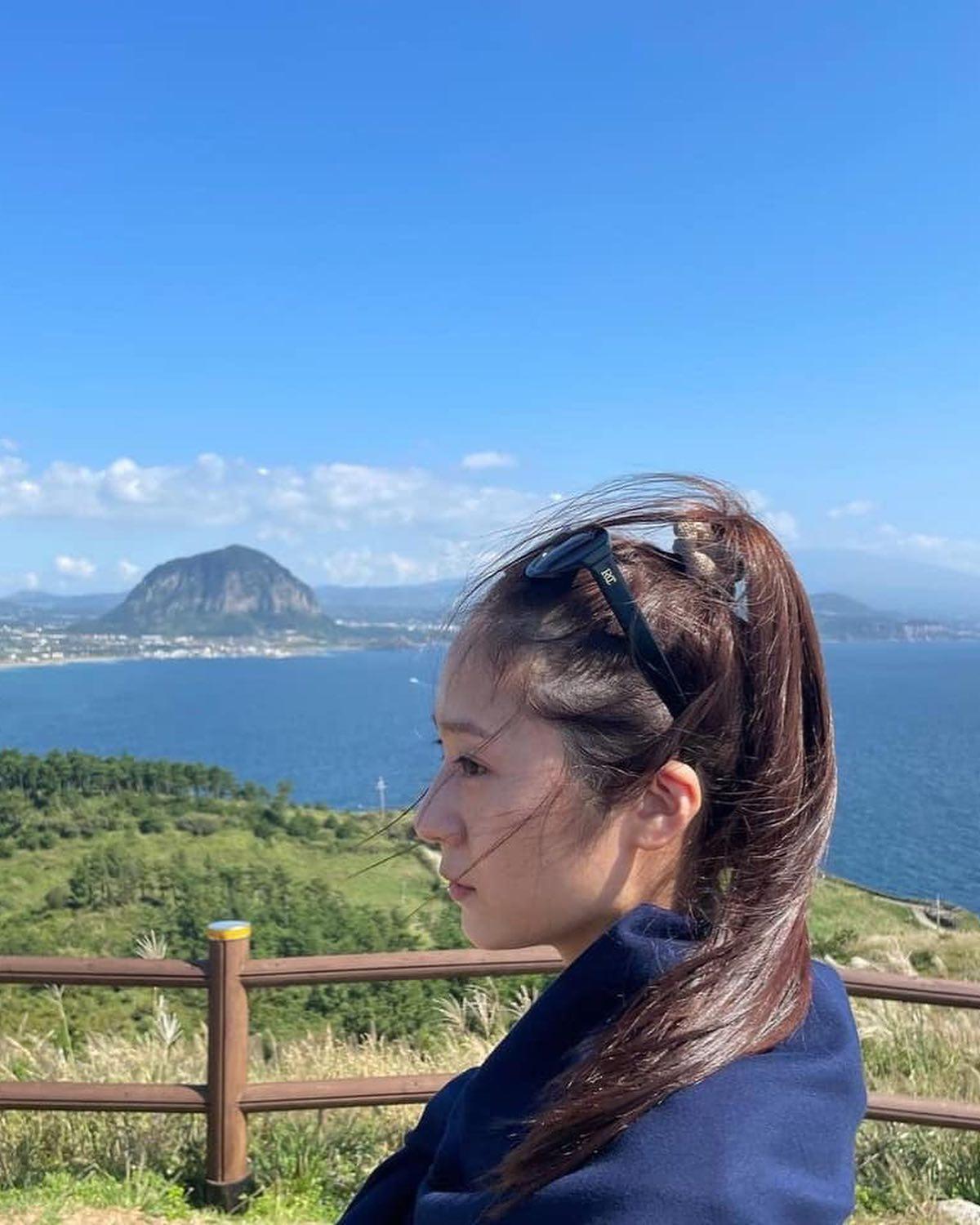 크리스탈 사복패션 매력💚💎 이미지5