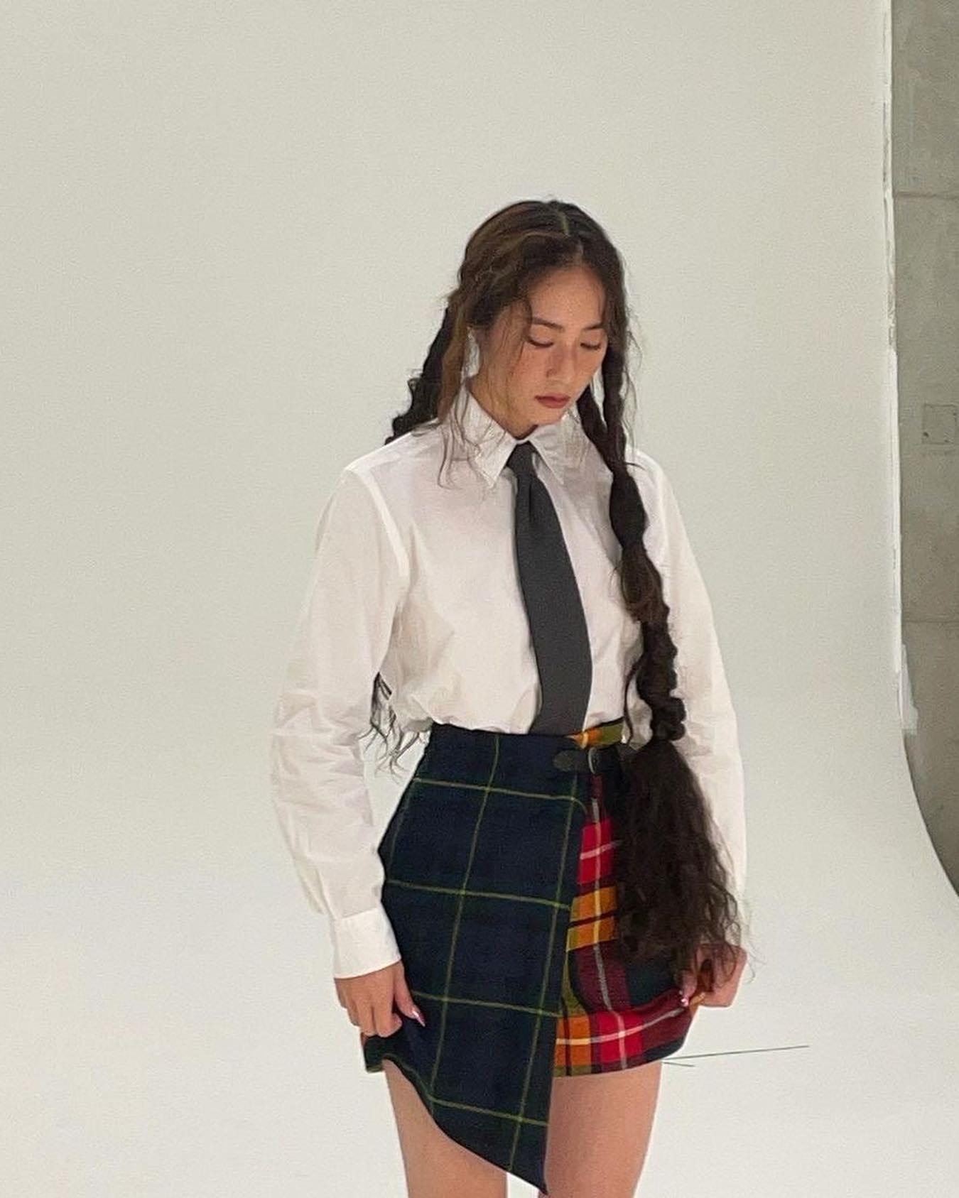 크리스탈 사복패션 매력💚💎 이미지10