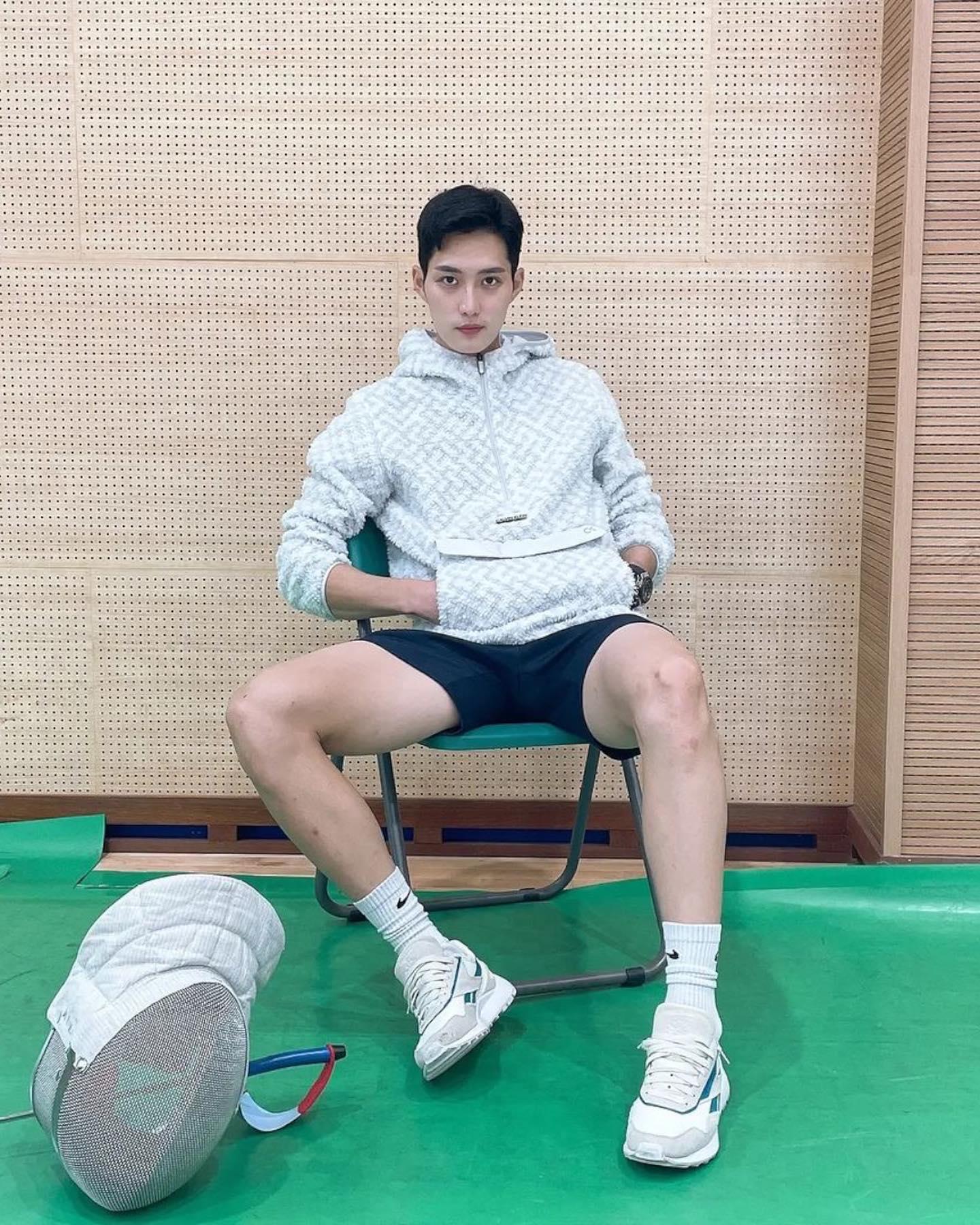 제시, 스우파, 쇼미10까지?!✋🔥
오늘 날씨에 딱 좋은 힙한 플리스🤍🎶@코디 #광고 이미지9