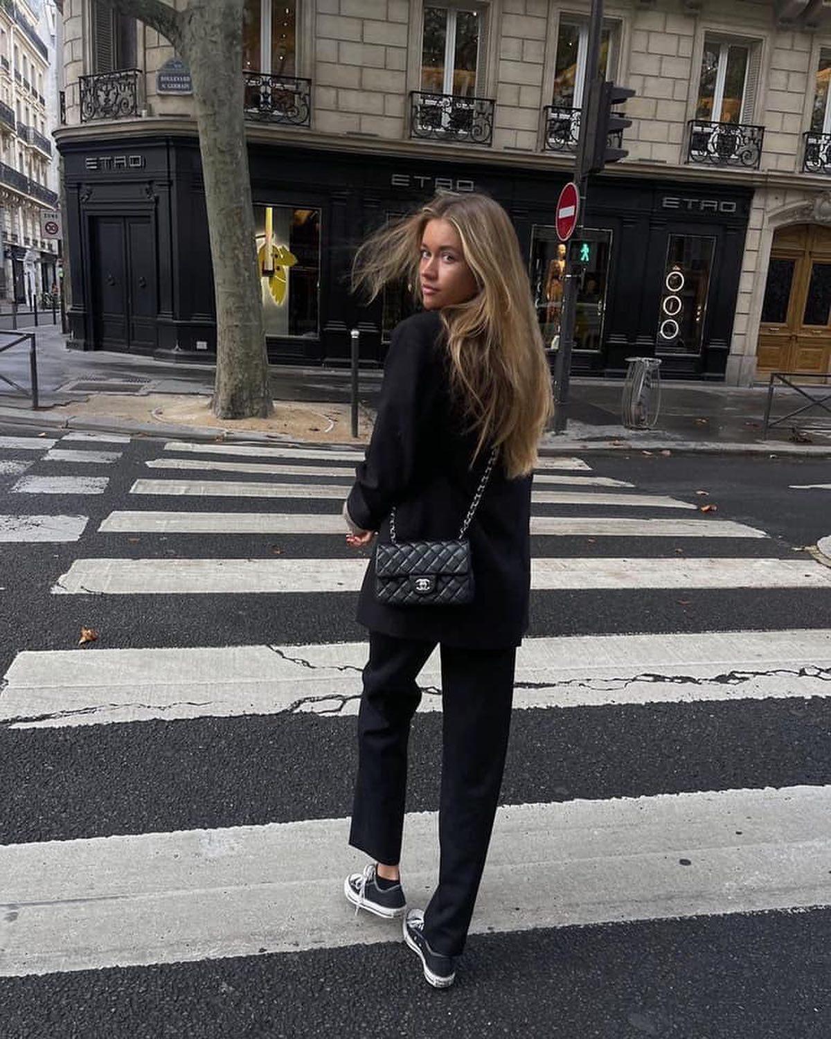 셋업에 운동화 신기🤎🤍 이미지3