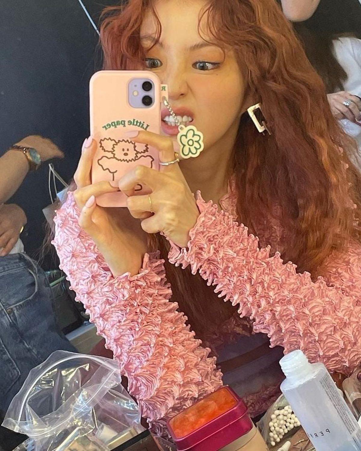 출구없는 한소희의 존예로움💄✨ 이미지4