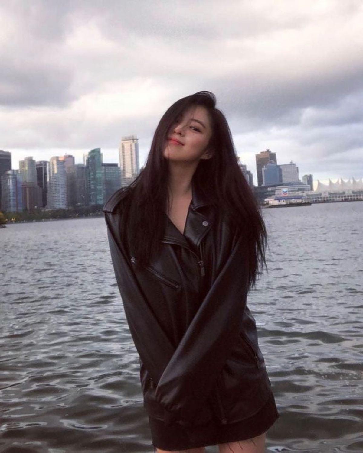 출구없는 한소희의 존예로움💄✨ 이미지5