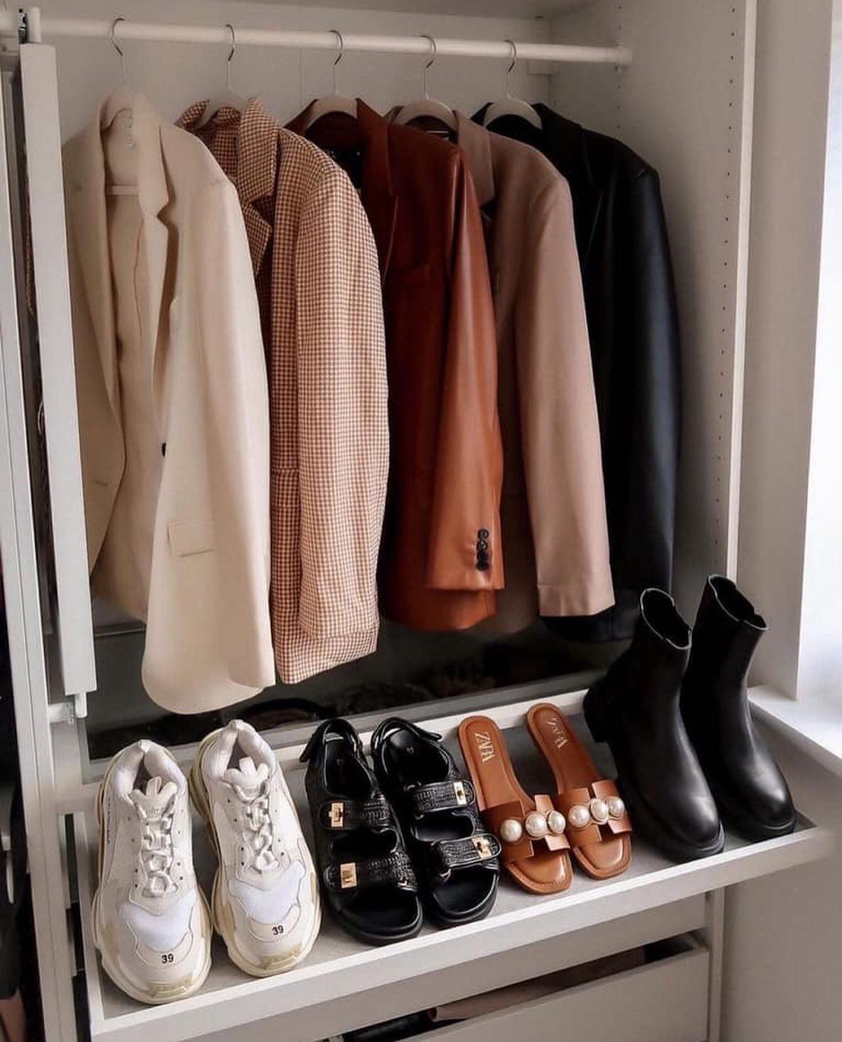 옷장 정리가 필요해✂️🧥👢 이미지8