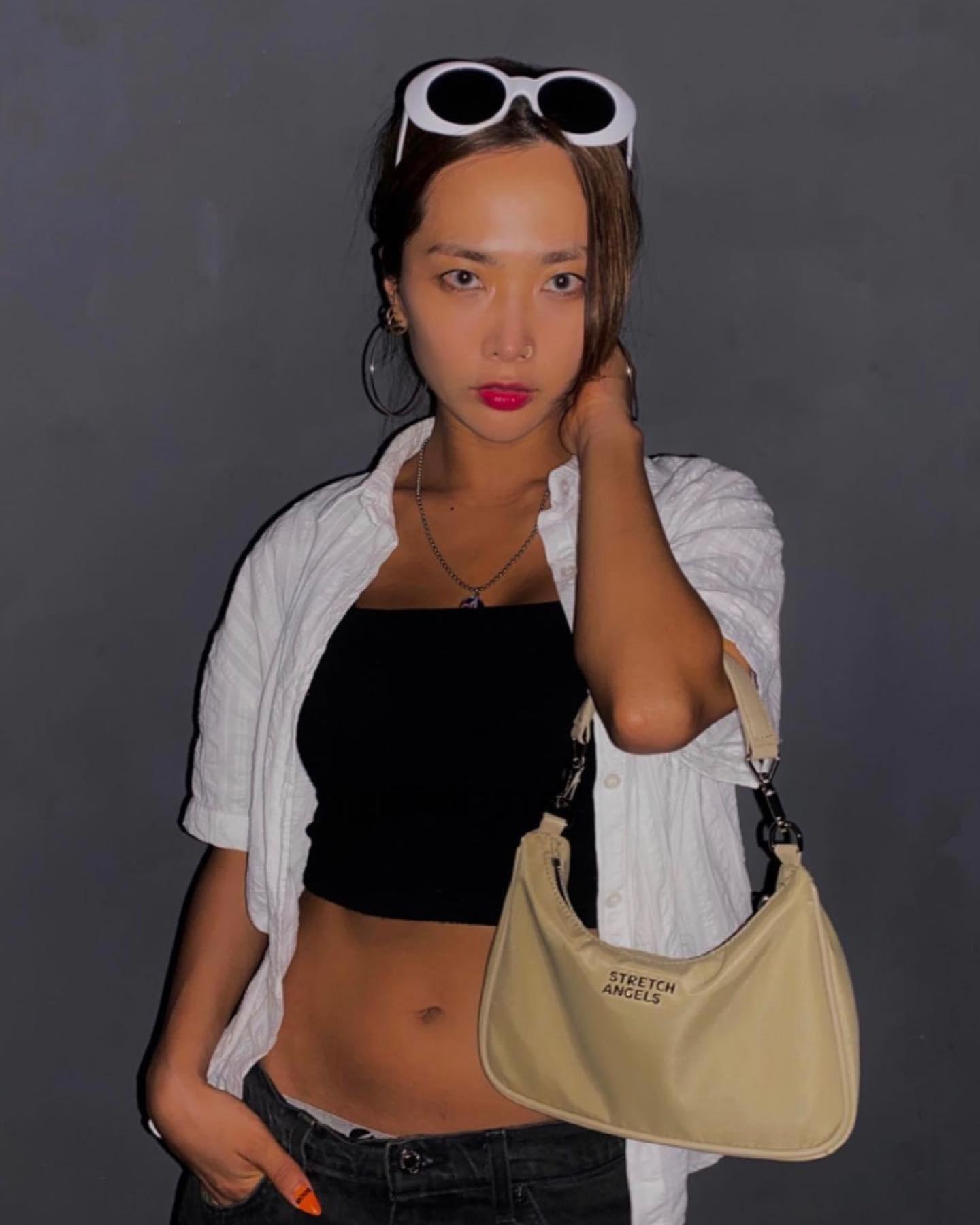허니제이 언니 칼퇴🏃🏻‍♀️👛퇴근가방
스트레치엔젤스는 완판되서 감사 초대💌🔥@홀리뱅~ #광고 이미지