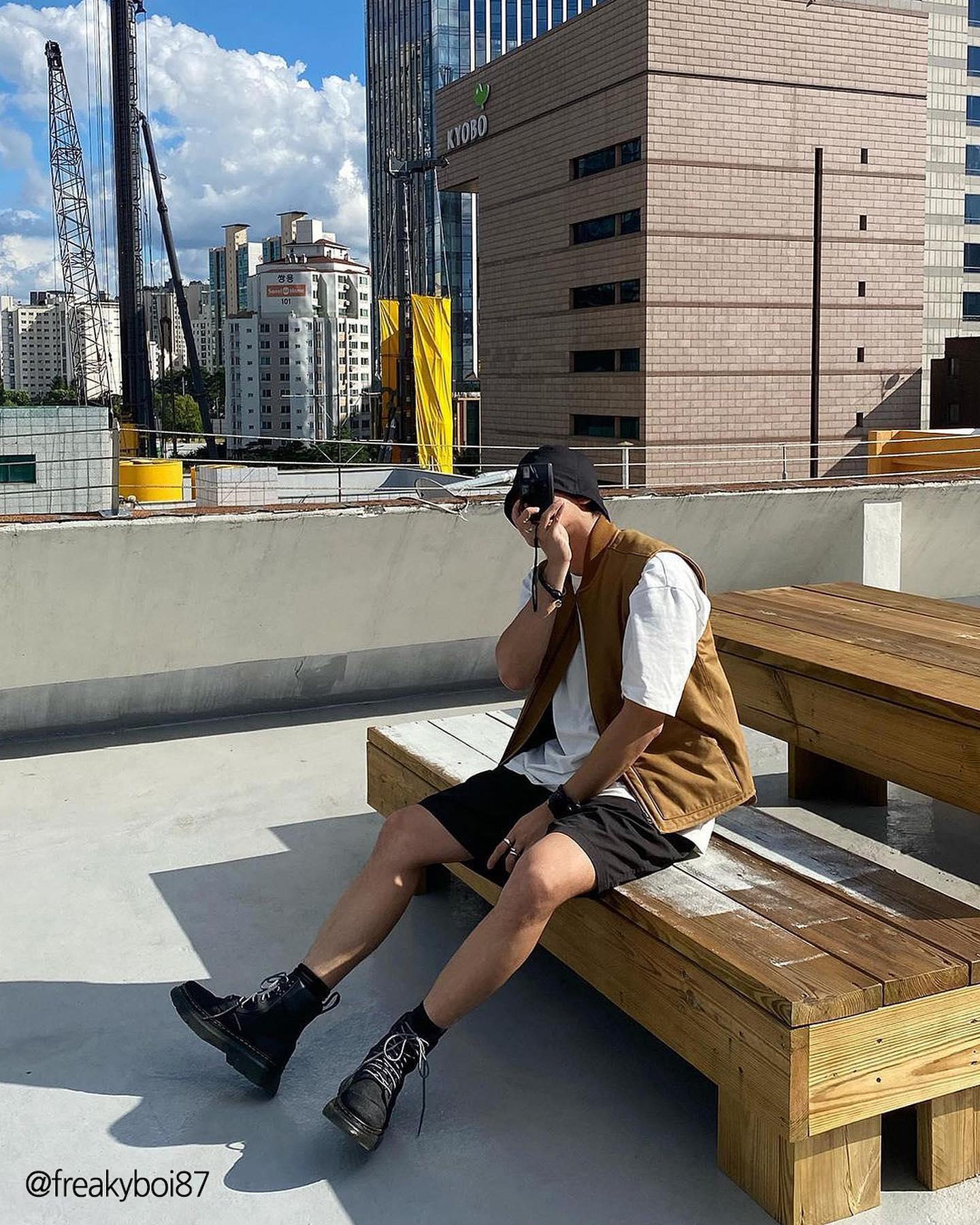 지금 대세는 가을부츠 코디지🖤💛
닥마로 스트릿 코디 @파이터하자🥊🔥 #광고 이미지8