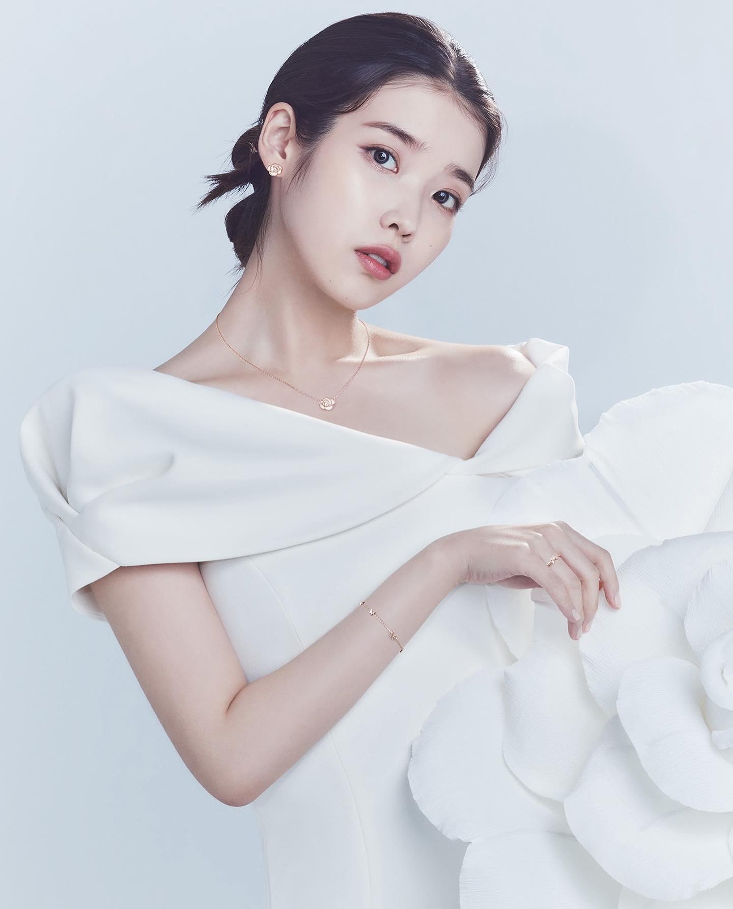 아이유의 겨울 미리보기🤍🕊
제이에스티나 × 아이유 주얼리코디 @참고 #광고 이미지5