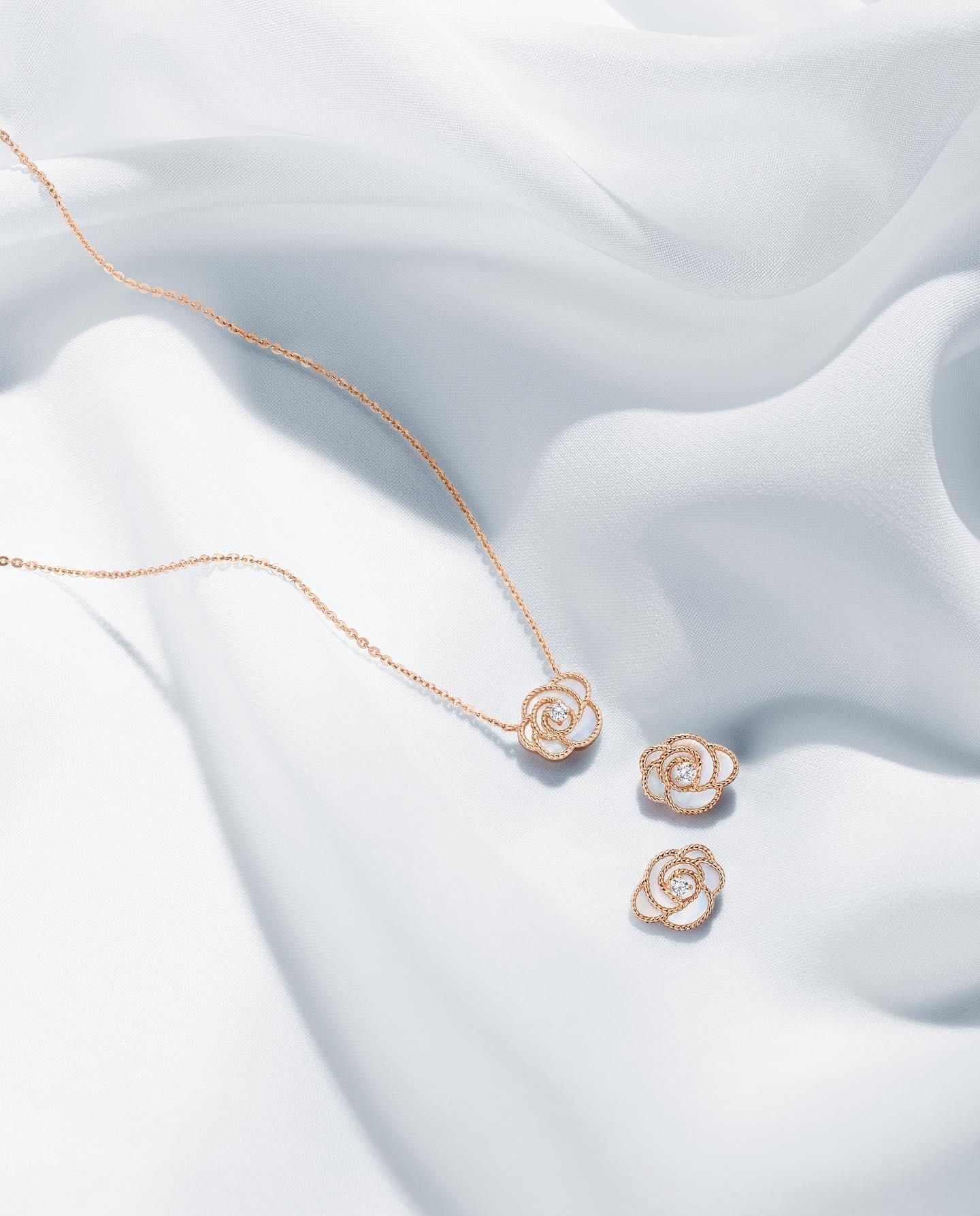 아이유의 겨울 미리보기🤍🕊
제이에스티나 × 아이유 주얼리코디 @참고 #광고 이미지6