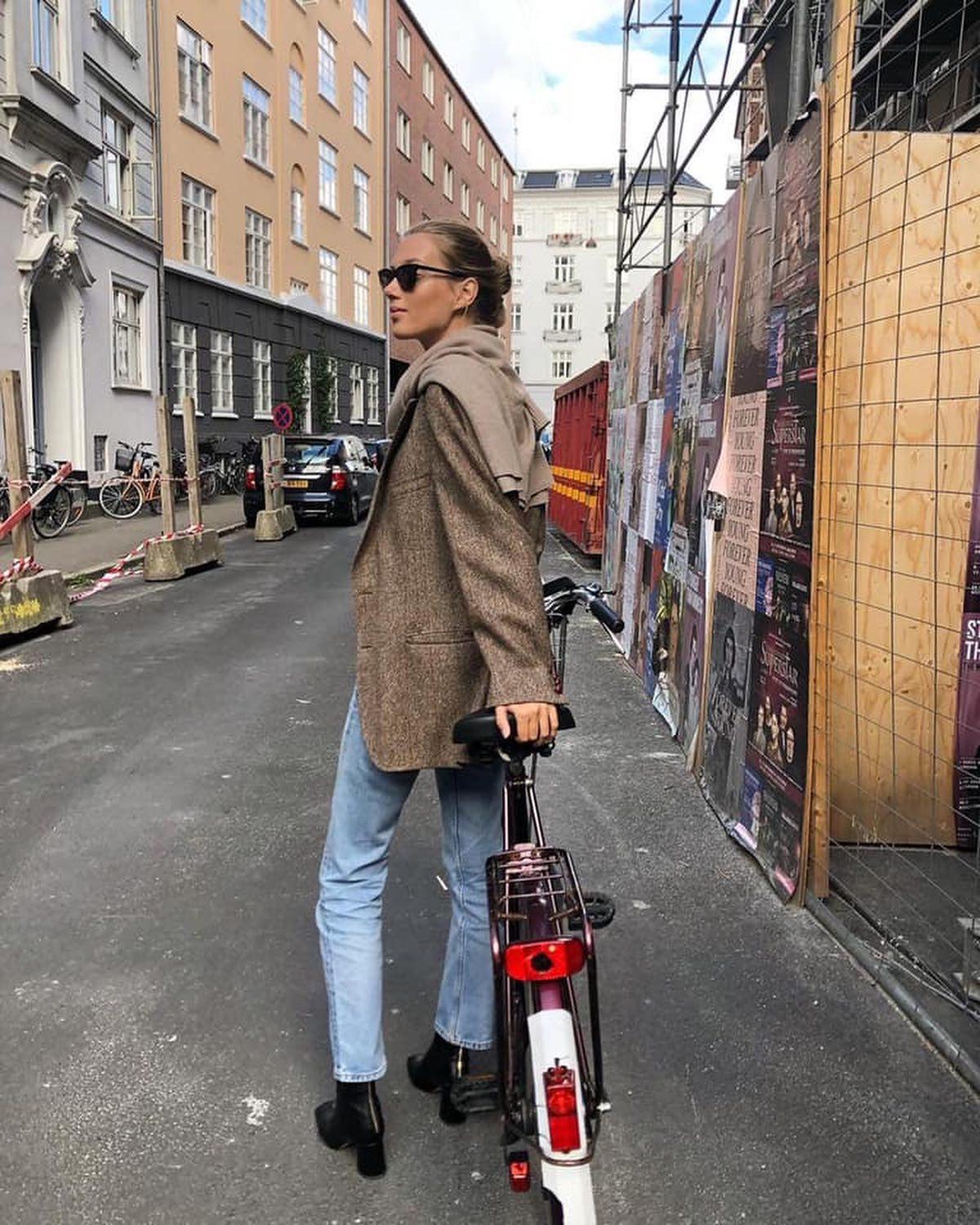 지금이 연청 입을때💙🤍 이미지6