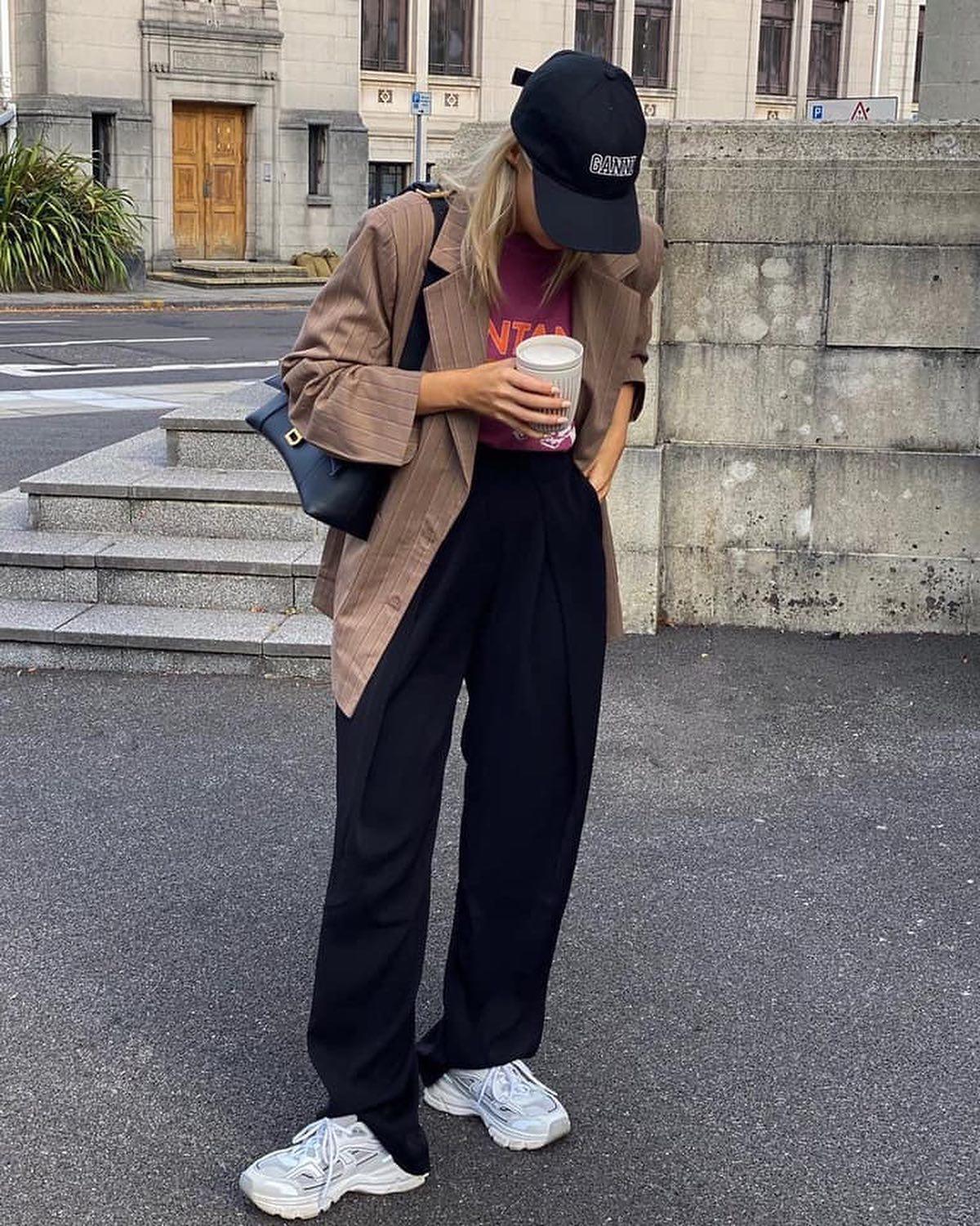 요즘 자켓 코디법🧚🏻‍♀️🤎🖤 이미지