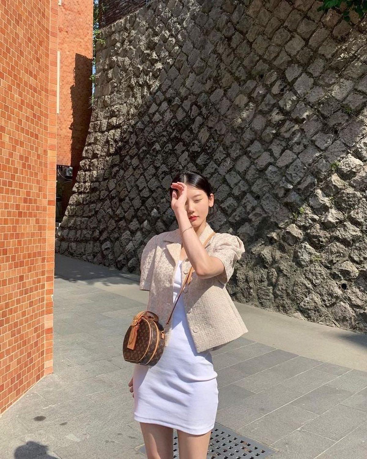 검은티 한장도 힙하는 심소영🖤 이미지3