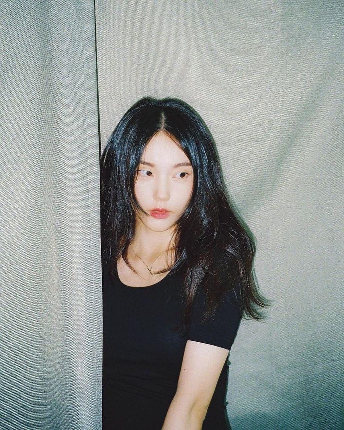 검은티 한장도 힙하는 심소영🖤 이미지7