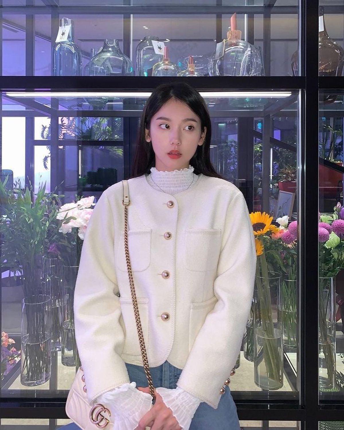 검은티 한장도 힙하는 심소영🖤 이미지10