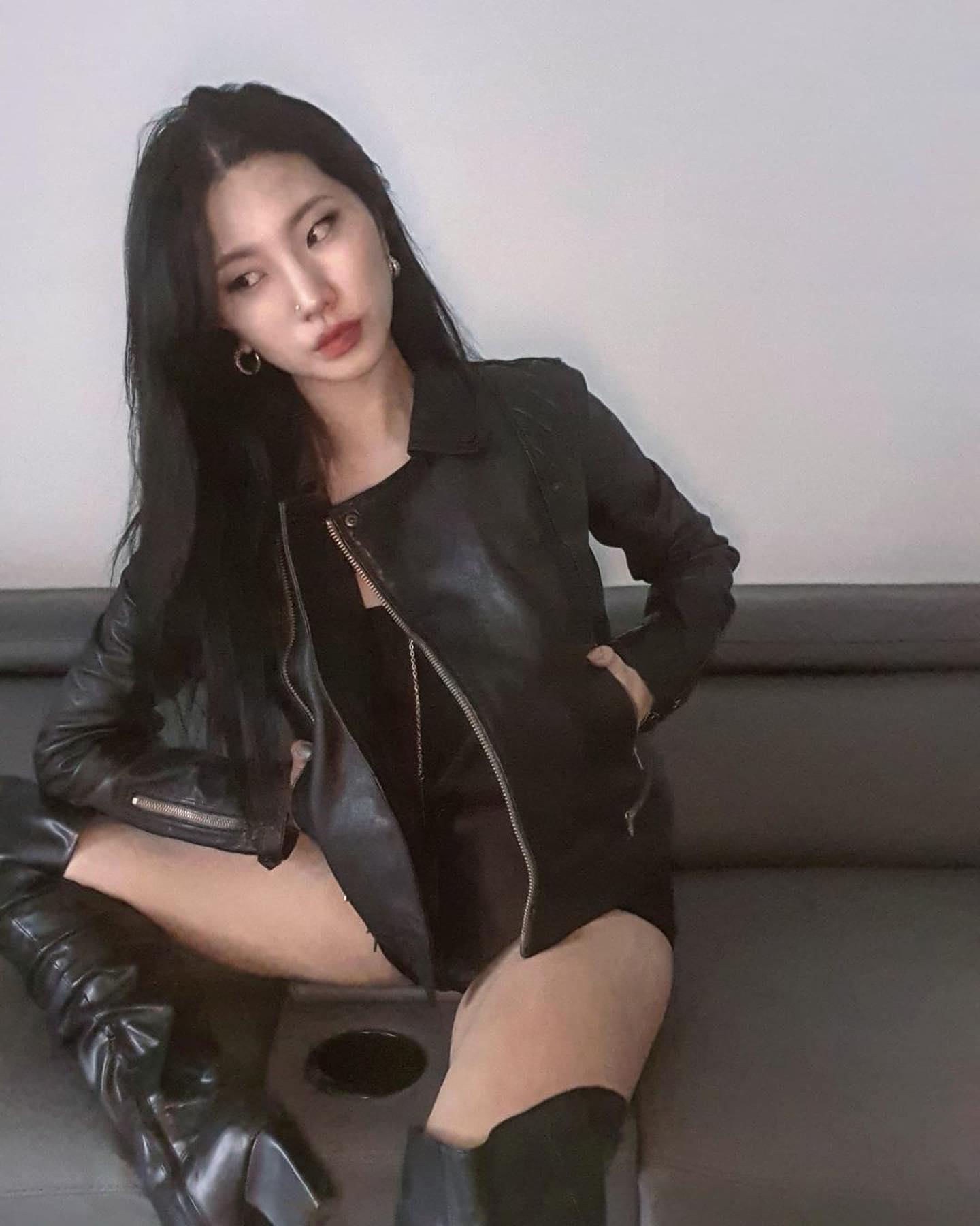 레더자켓으로 존예😎♥️@홀리뱅! 이미지9