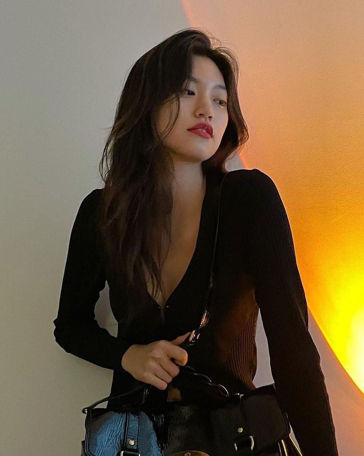 김도연의 물오른 성숙미💋🖤 이미지2