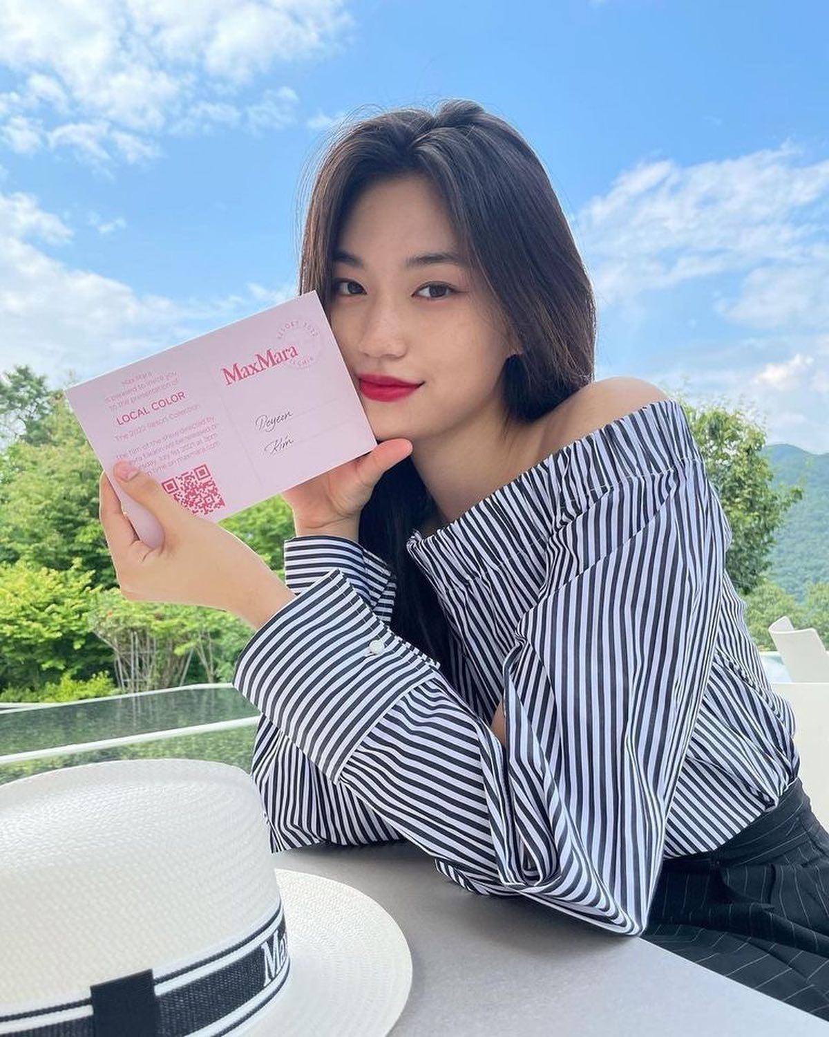 김도연의 물오른 성숙미💋🖤 이미지7