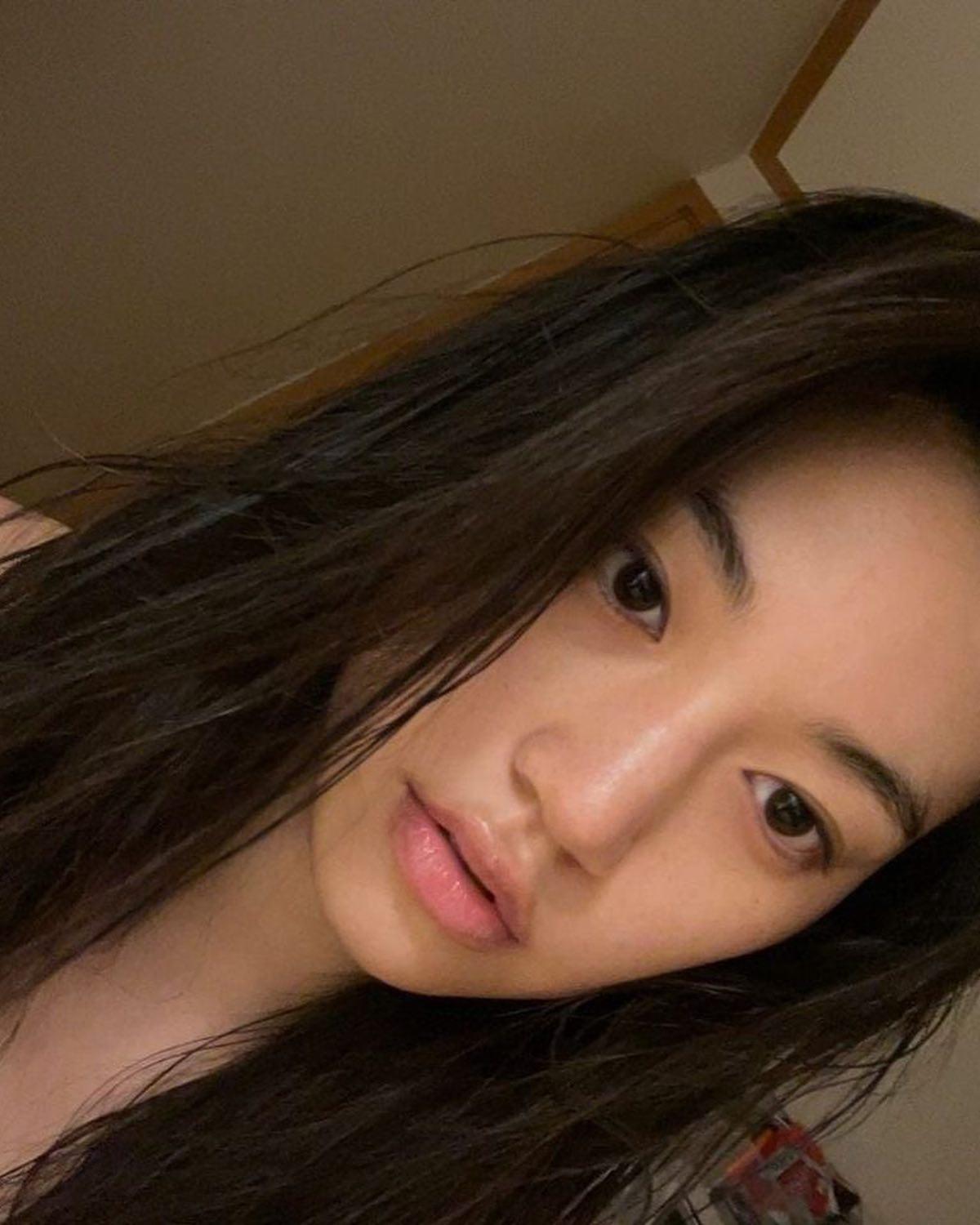 김도연의 물오른 성숙미💋🖤 이미지8