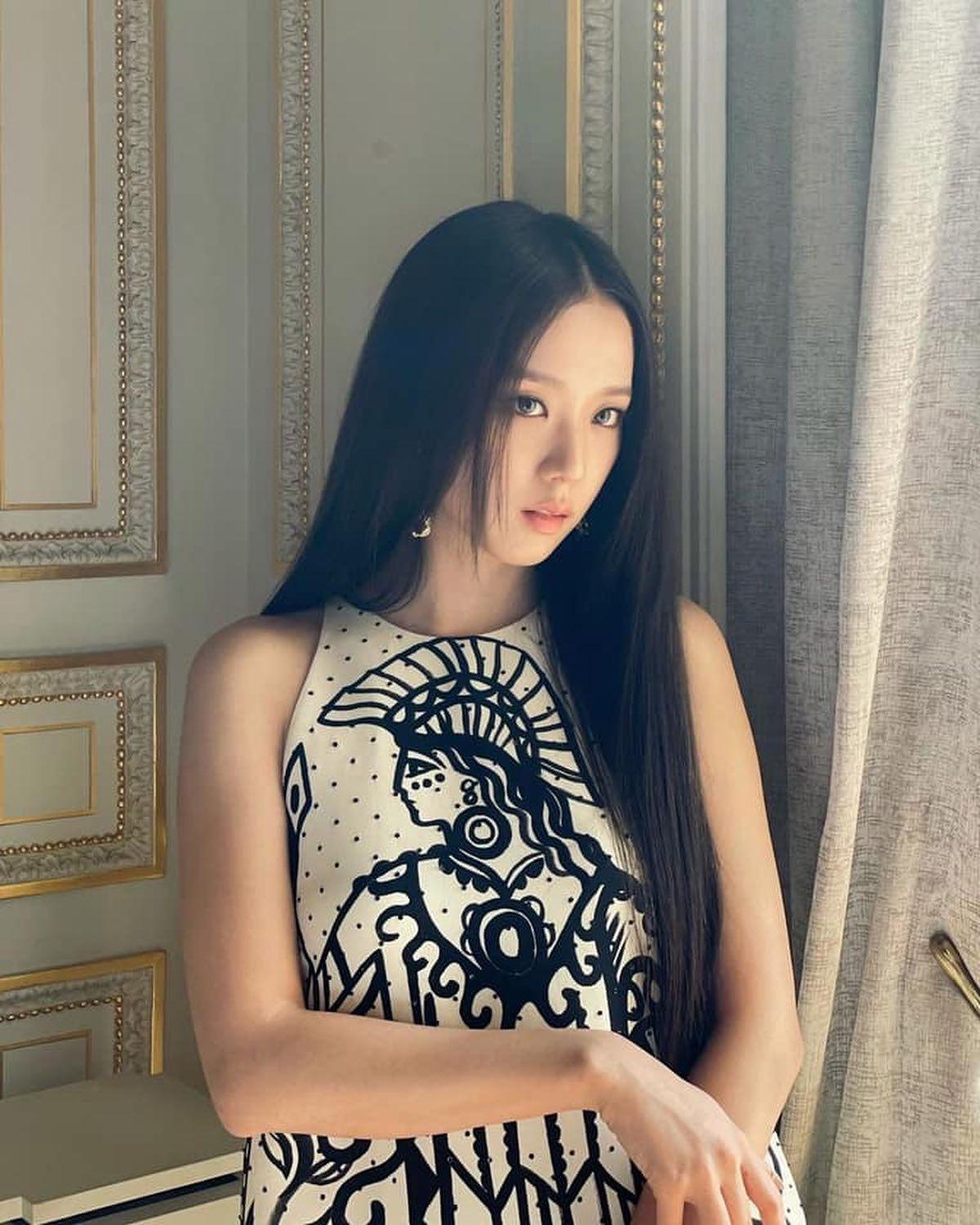 디올이 사랑하는 지수🇫🇷파리 일상 이미지