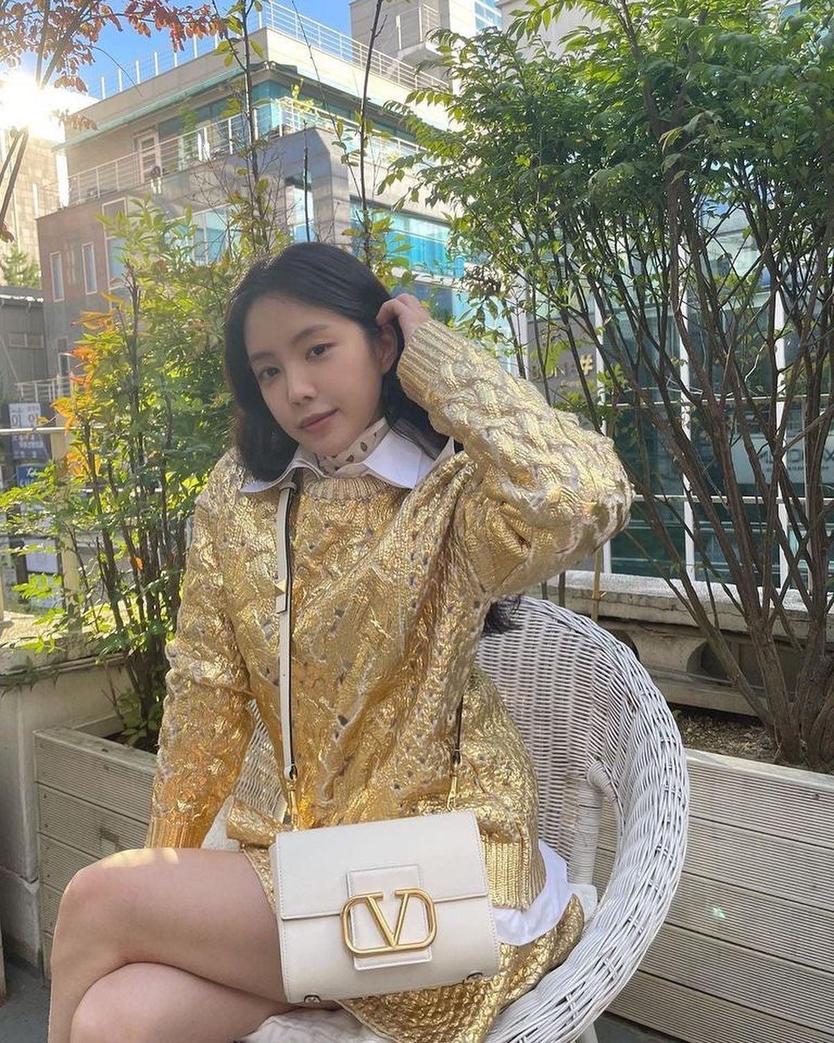 손나은의 드레스에서 츄리닝까지🖤 이미지8