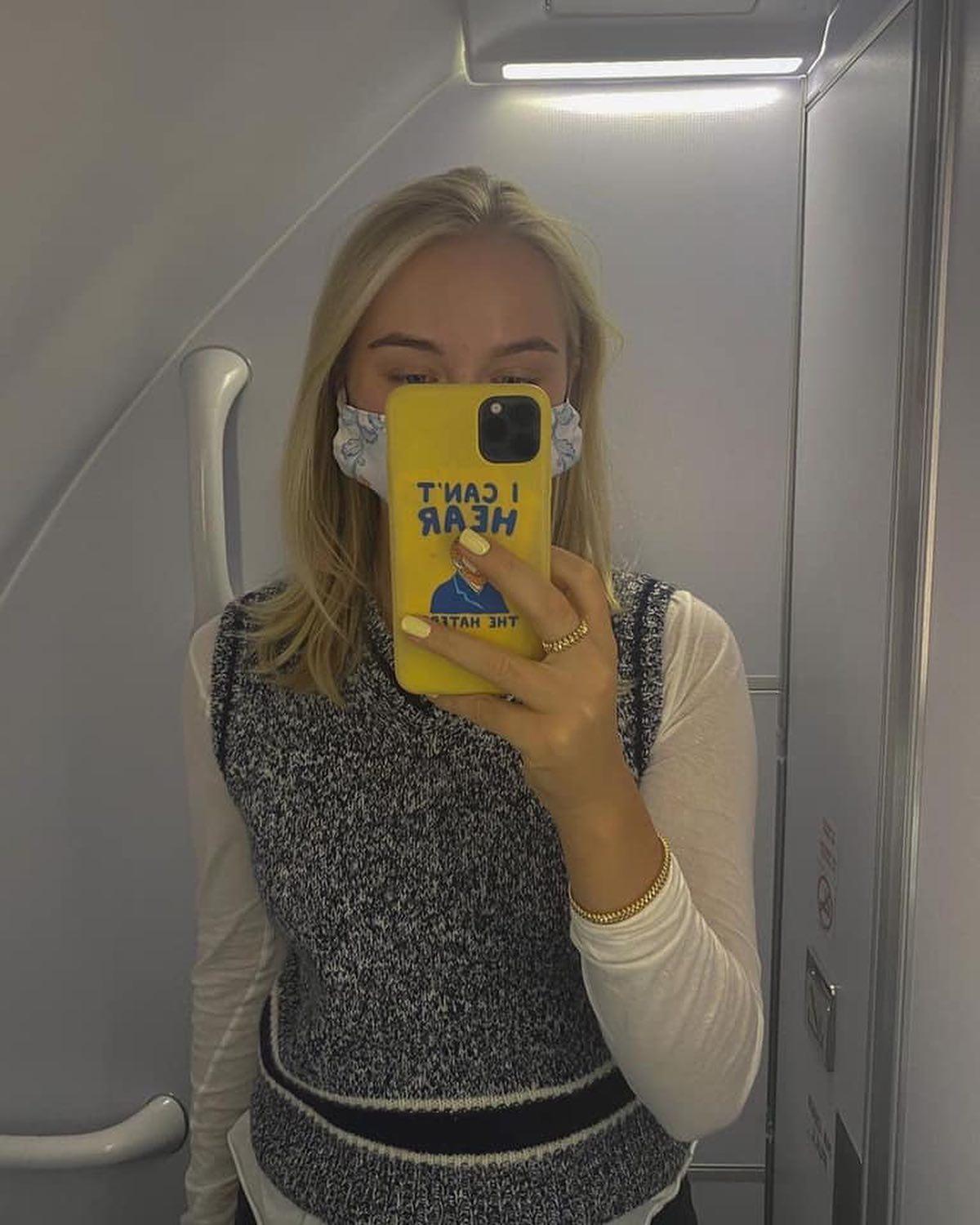 니트조끼로 수수하게💛 이미지6