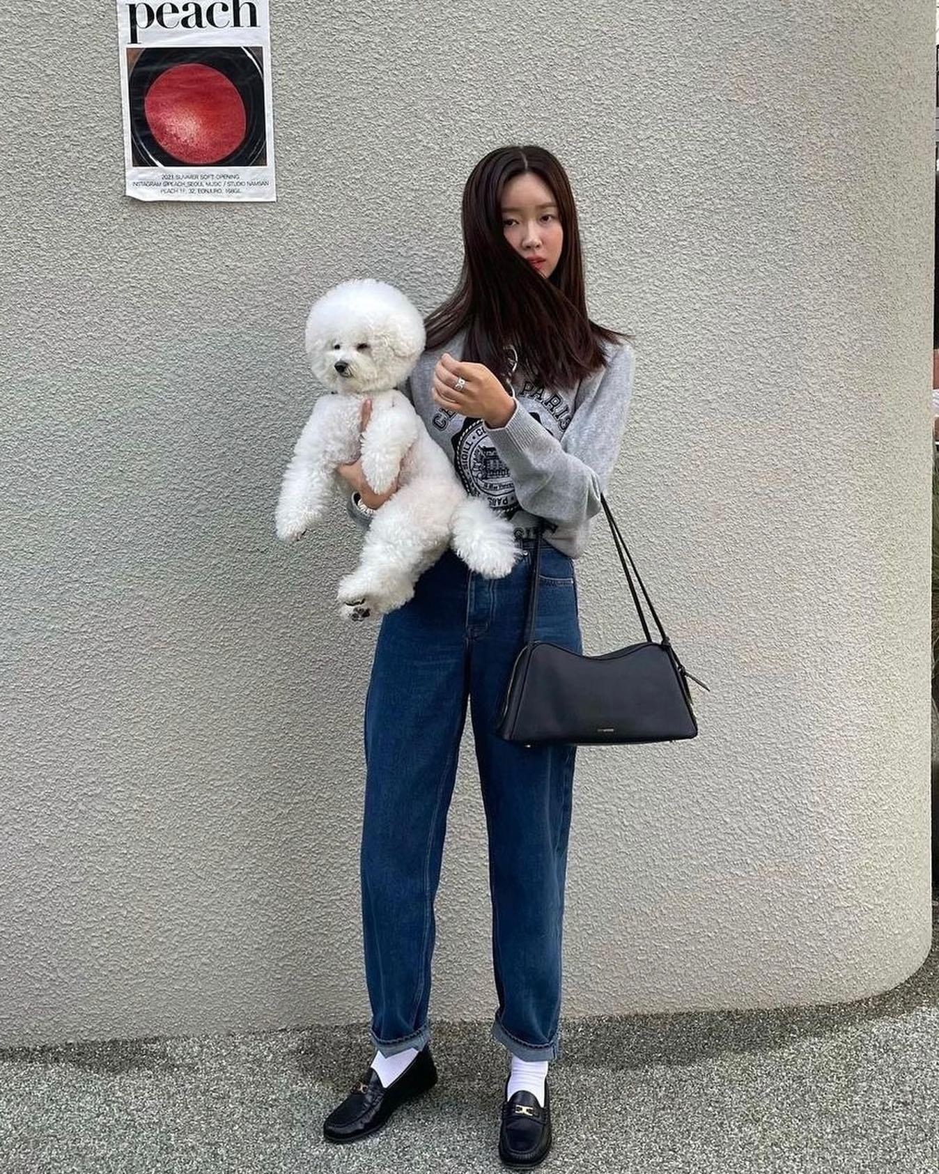 가을 숄더백 코디룩🖤🤍@참고해 이미지