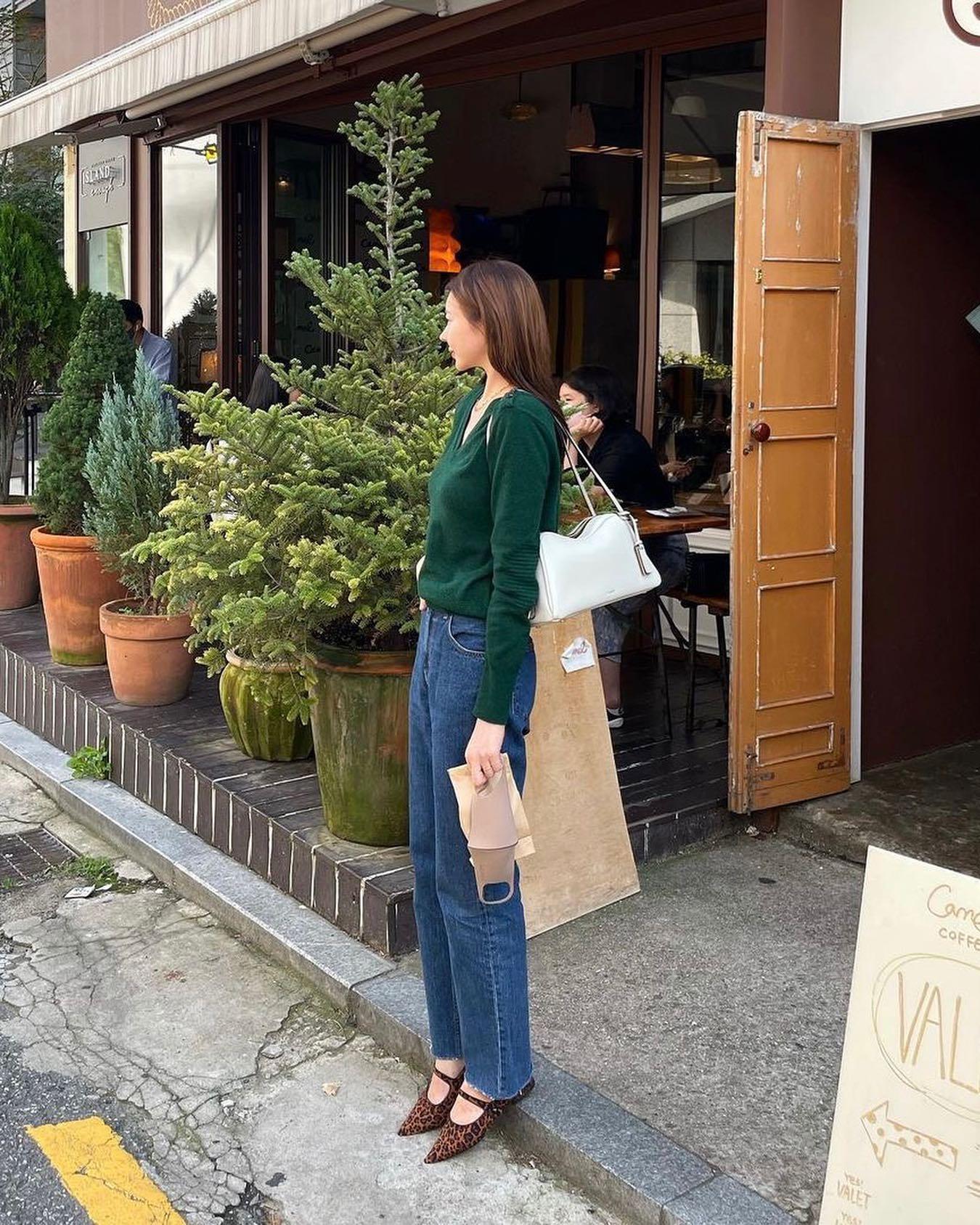 가을 숄더백 코디룩🖤🤍@참고해 이미지10