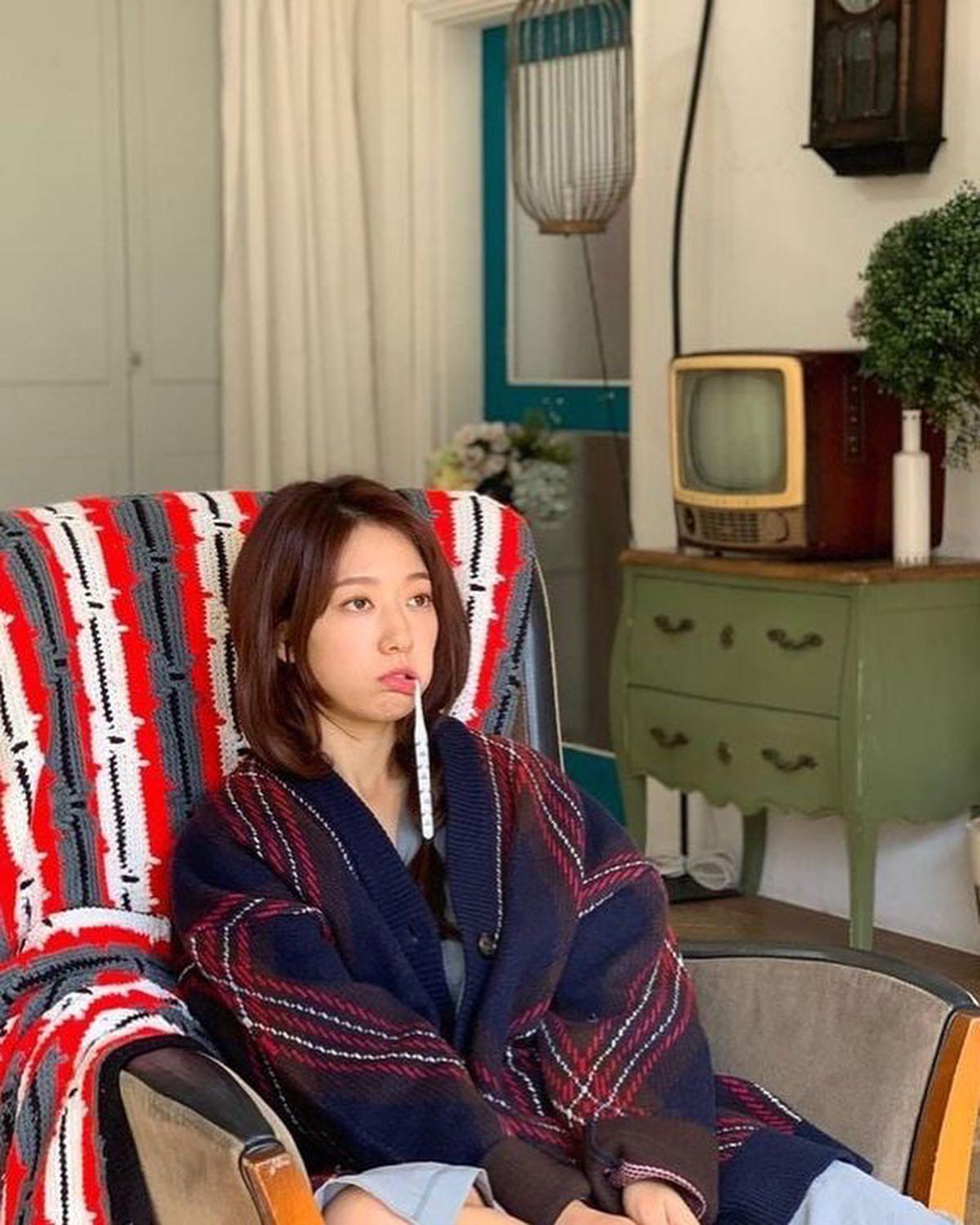 박신혜의 청아 무드와 찰떡코디🍀 이미지2