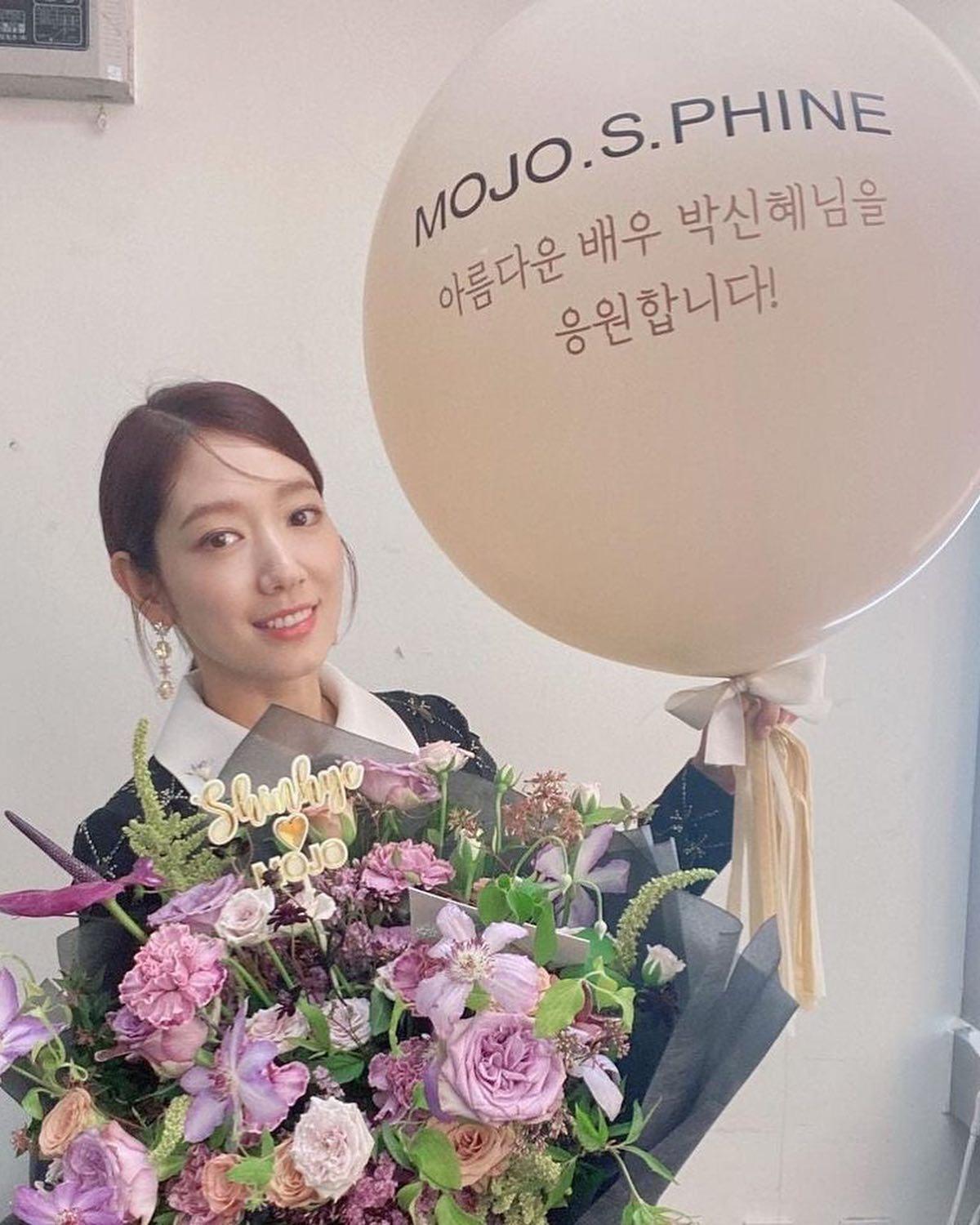 박신혜의 청아 무드와 찰떡코디🍀 이미지7