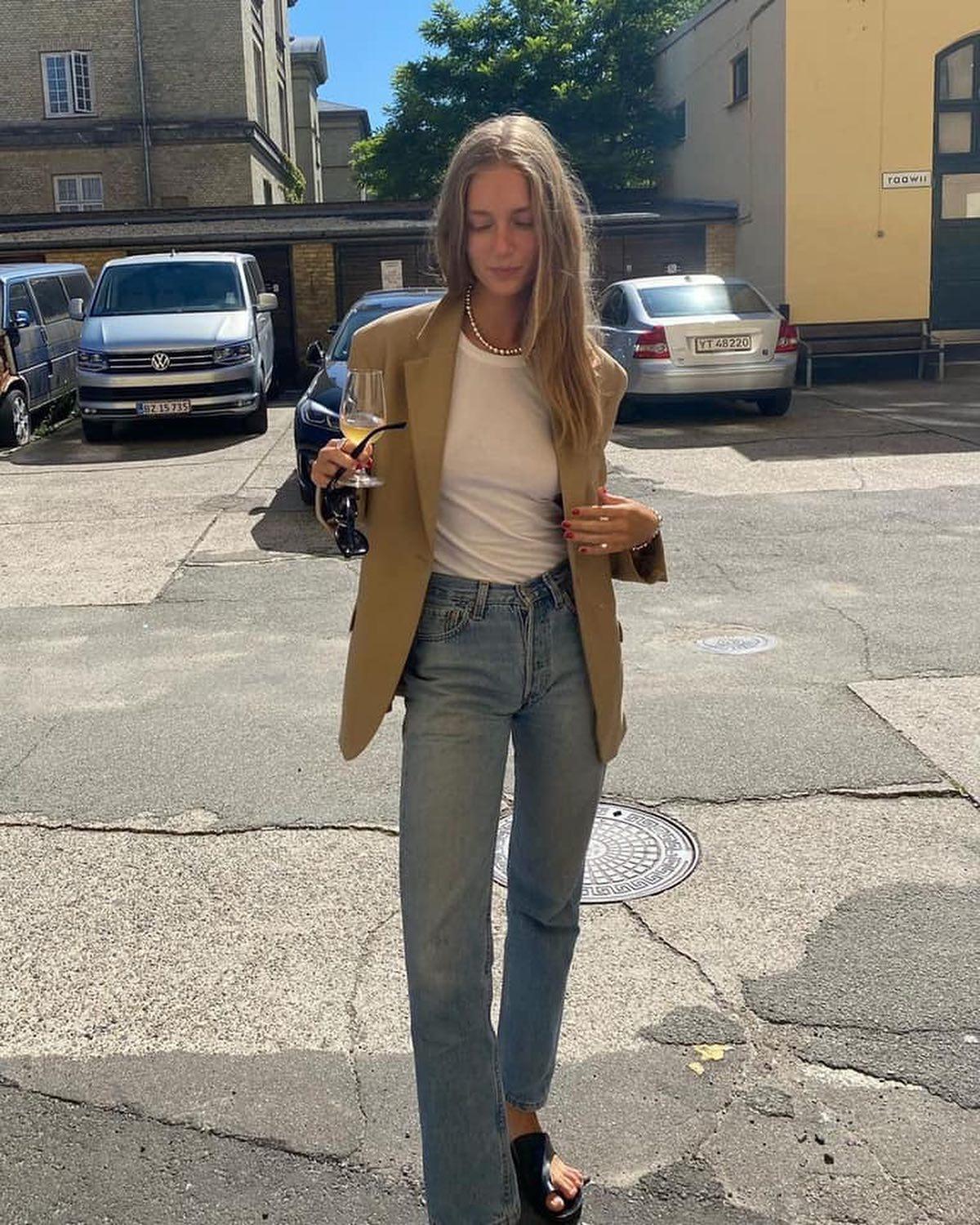 차분한 베이지 자켓 @입자🤎 이미지3