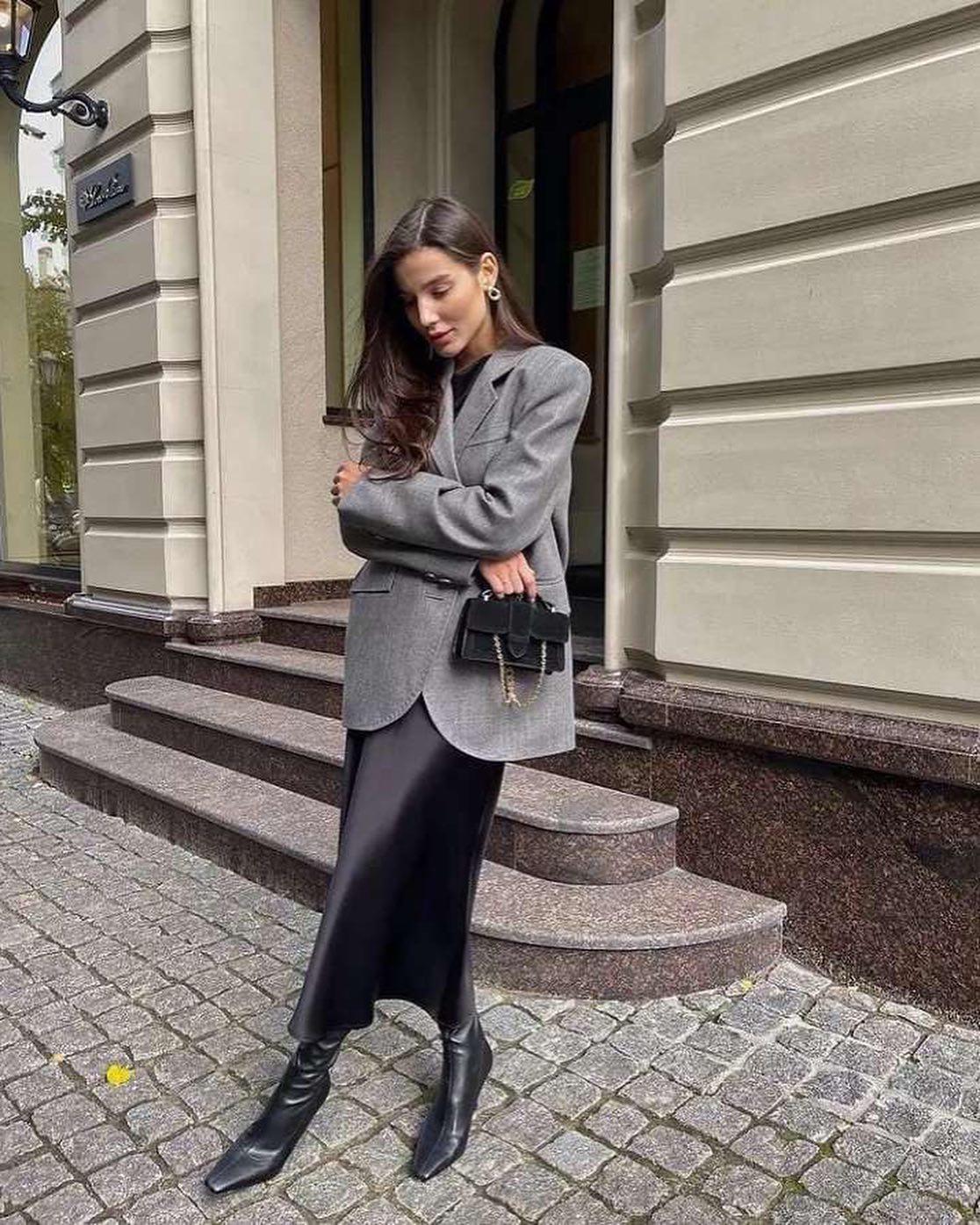 분위기 만들어주는 긴치마🤍🖤 이미지4