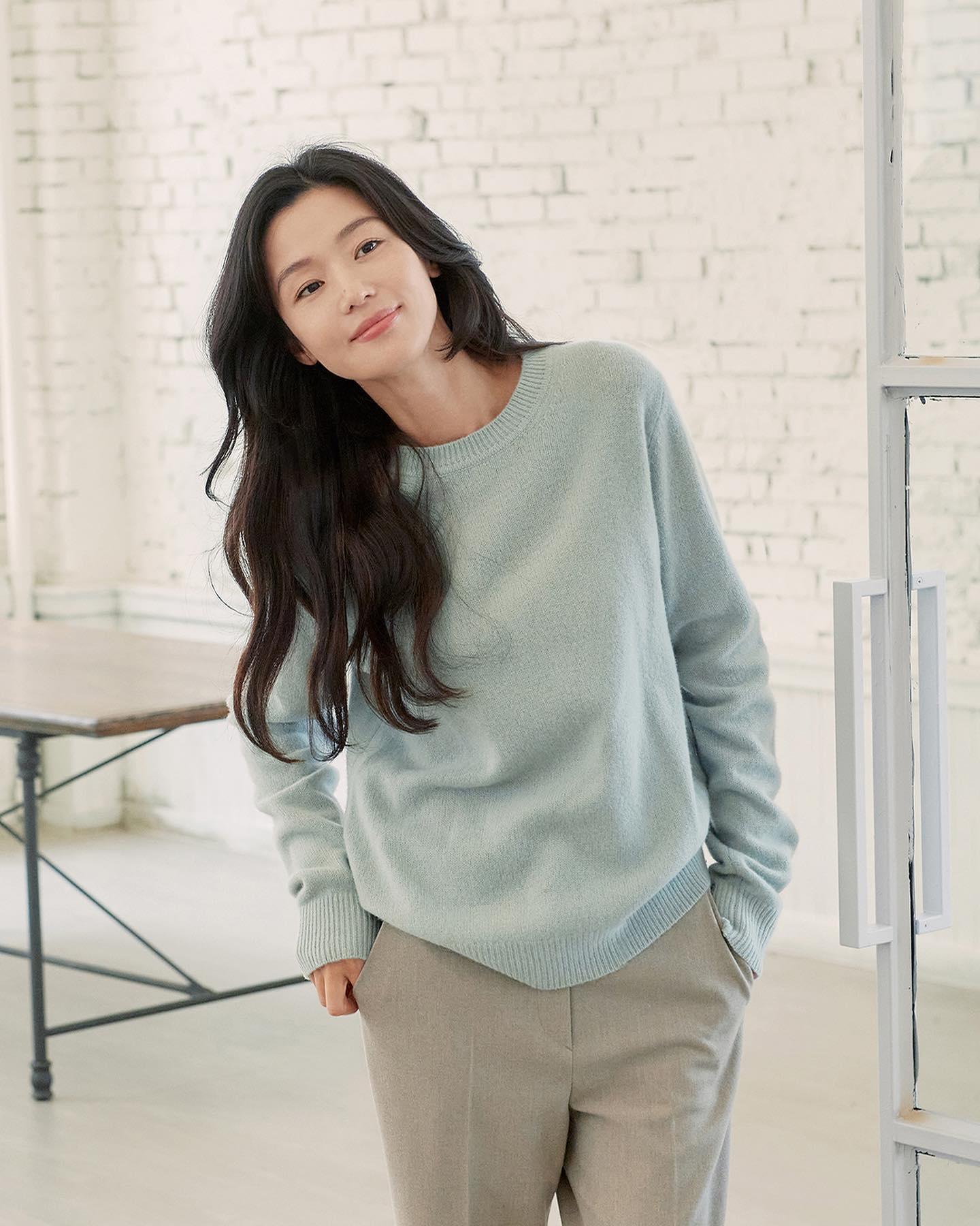 가을옷 조합은🍁🧡@이거지
세상 예쁜 코디zip❤️🧥지오다노 x 전지현 이미지8