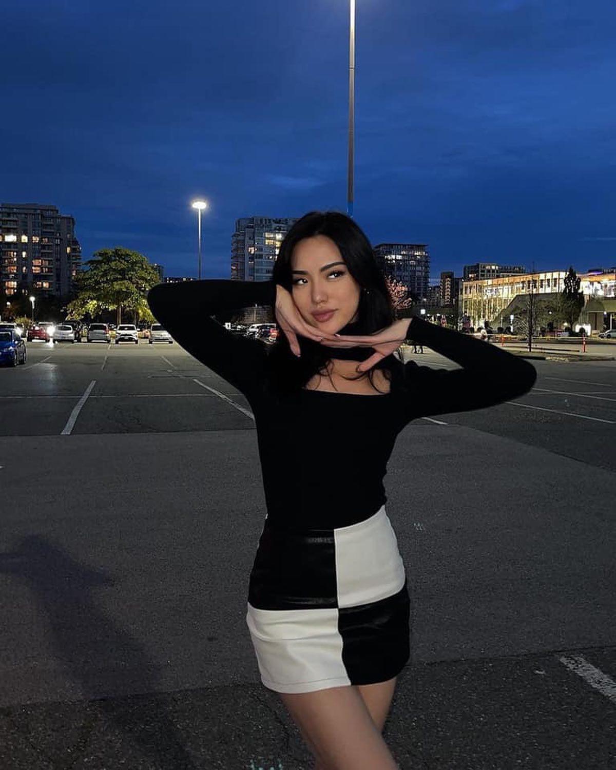 올해 유행템😎🏁흰검체크 이미지3