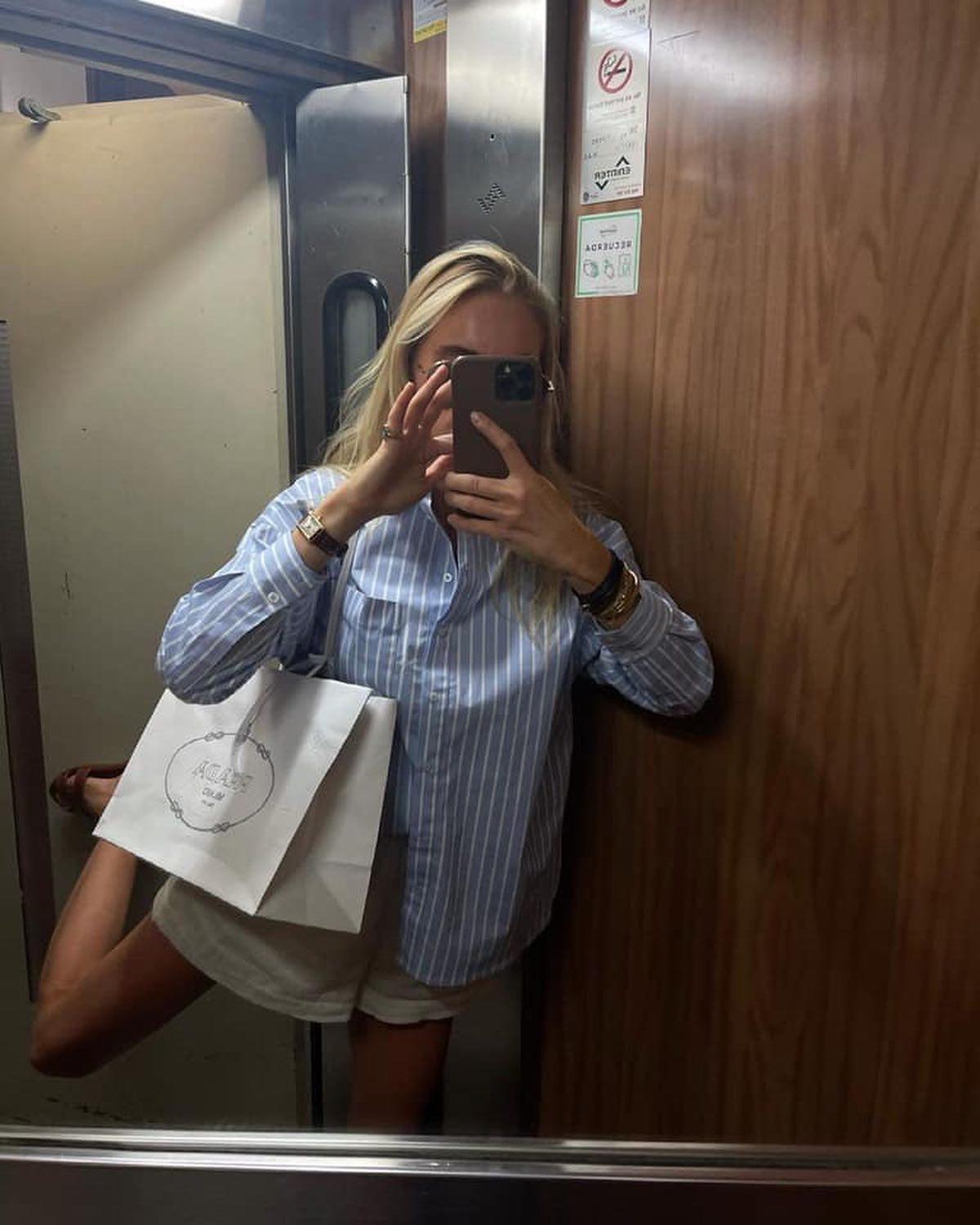 가끔은 블루셔츠도 굳👔💙 이미지3