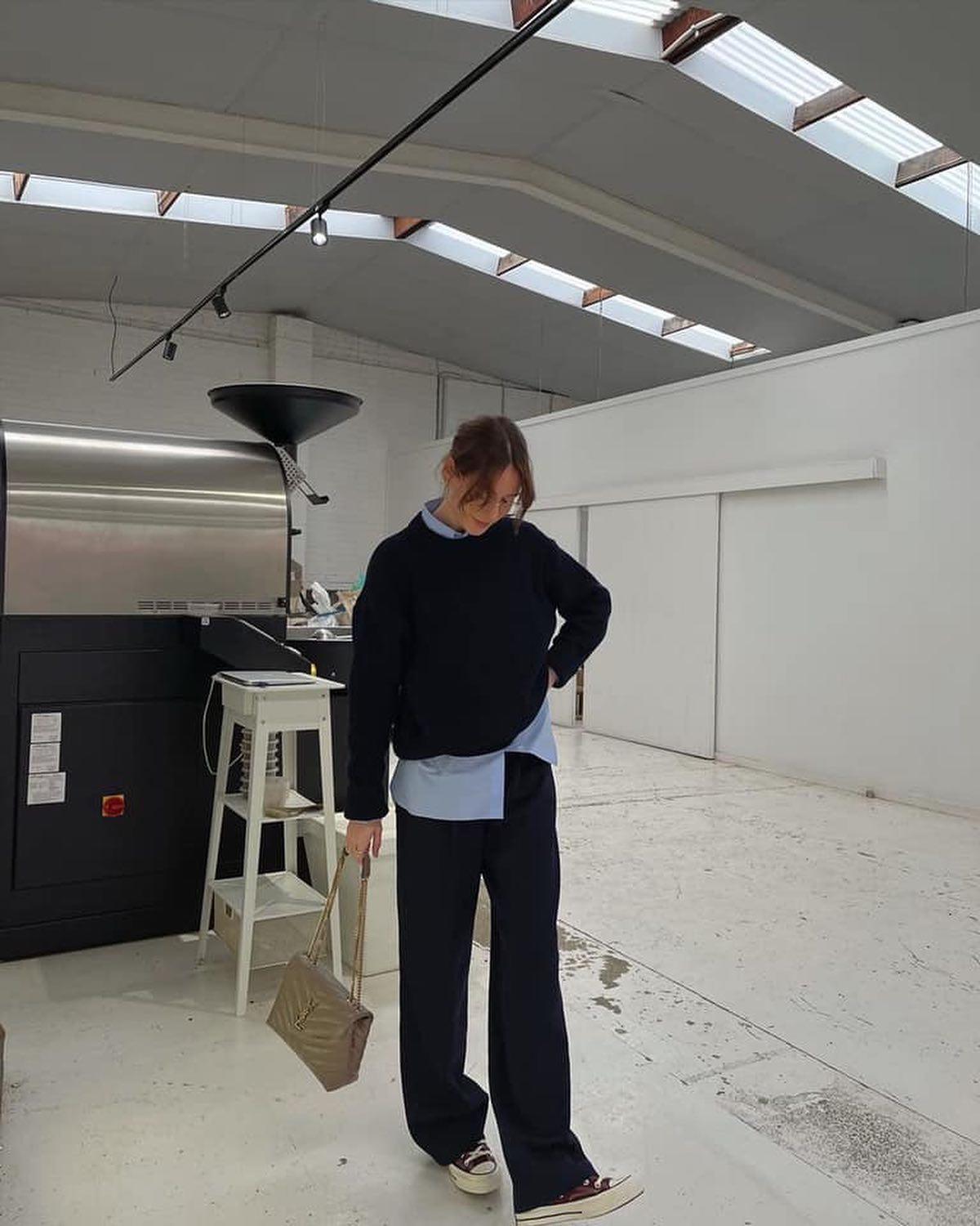 가끔은 블루셔츠도 굳👔💙 이미지7