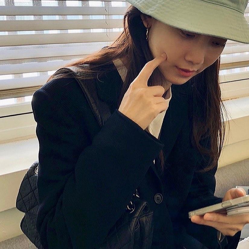 귀여움과 우아함 공존💙🤍신현빈 이미지9