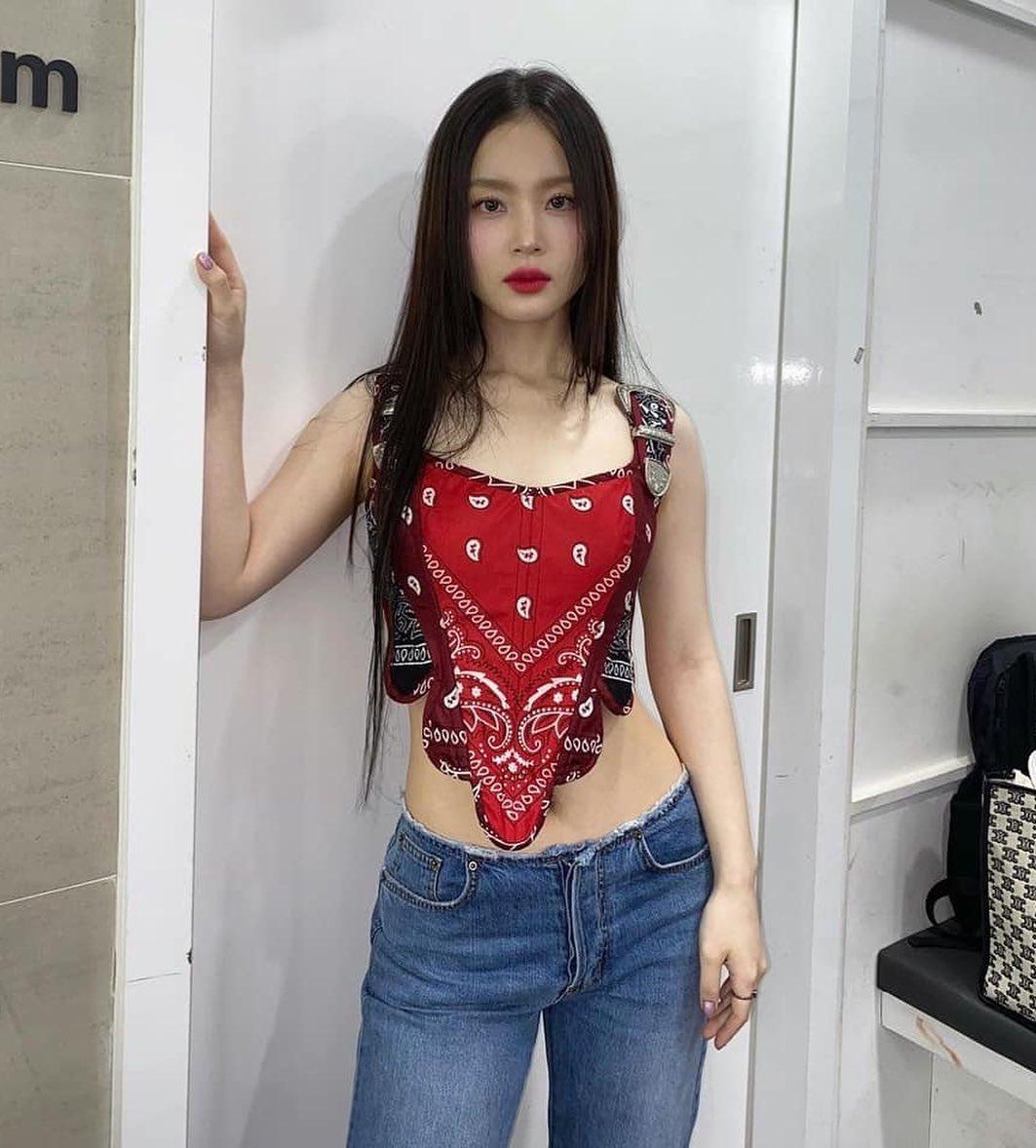 빨간립스틱 바르고 컴백💄이하이 이미지1
