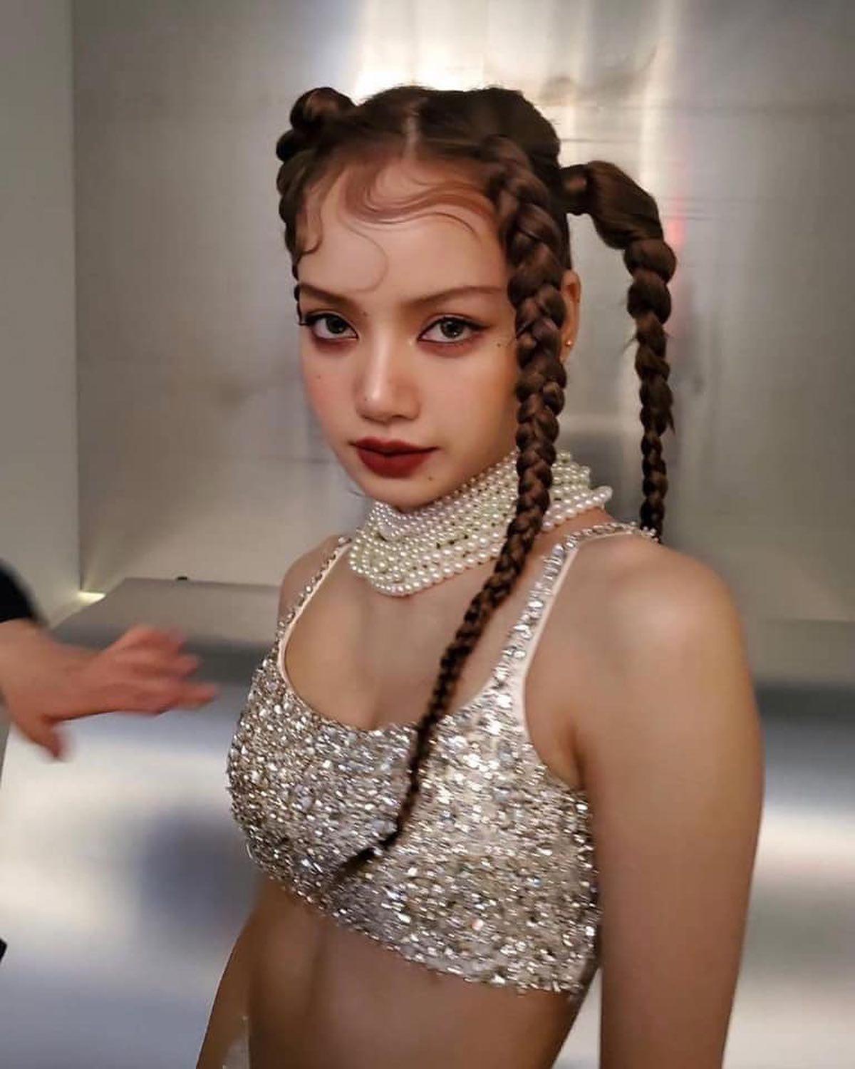 카리스마 지대루 장전🖤💗리사 이미지7