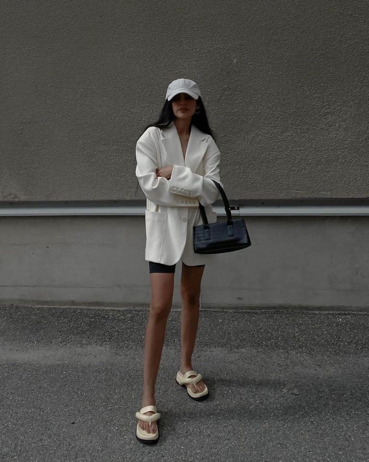 고급져🥺 흰색 자켓할래🤍 이미지3