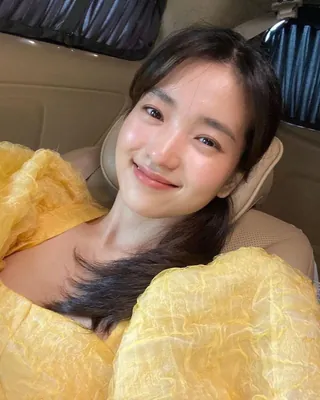 뭘입어도 러블리 그자체 김태리💛 이미지