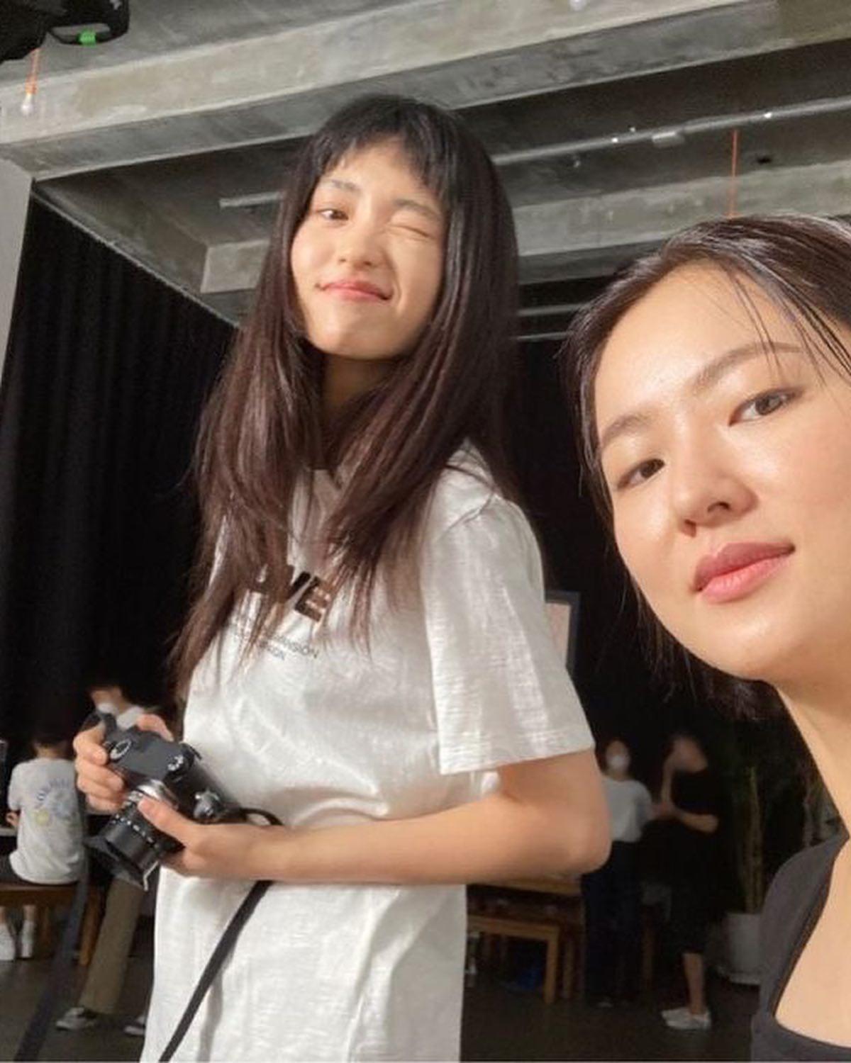 뭘입어도 러블리 그자체 김태리💛 이미지3