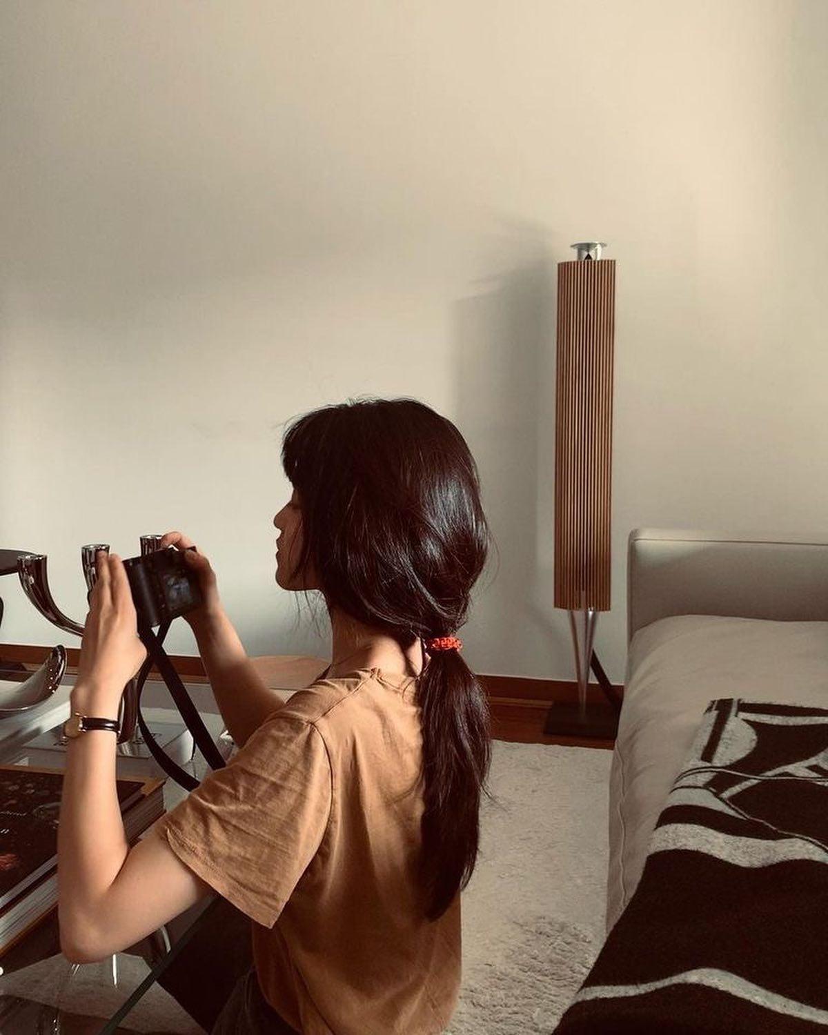 뭘입어도 러블리 그자체 김태리💛 이미지4