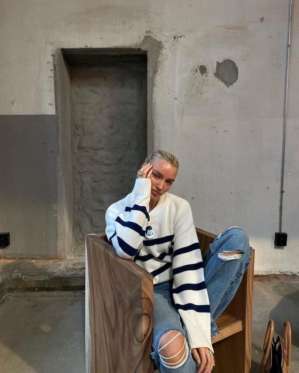 청바지에 니트는 언제나💛👖 이미지2