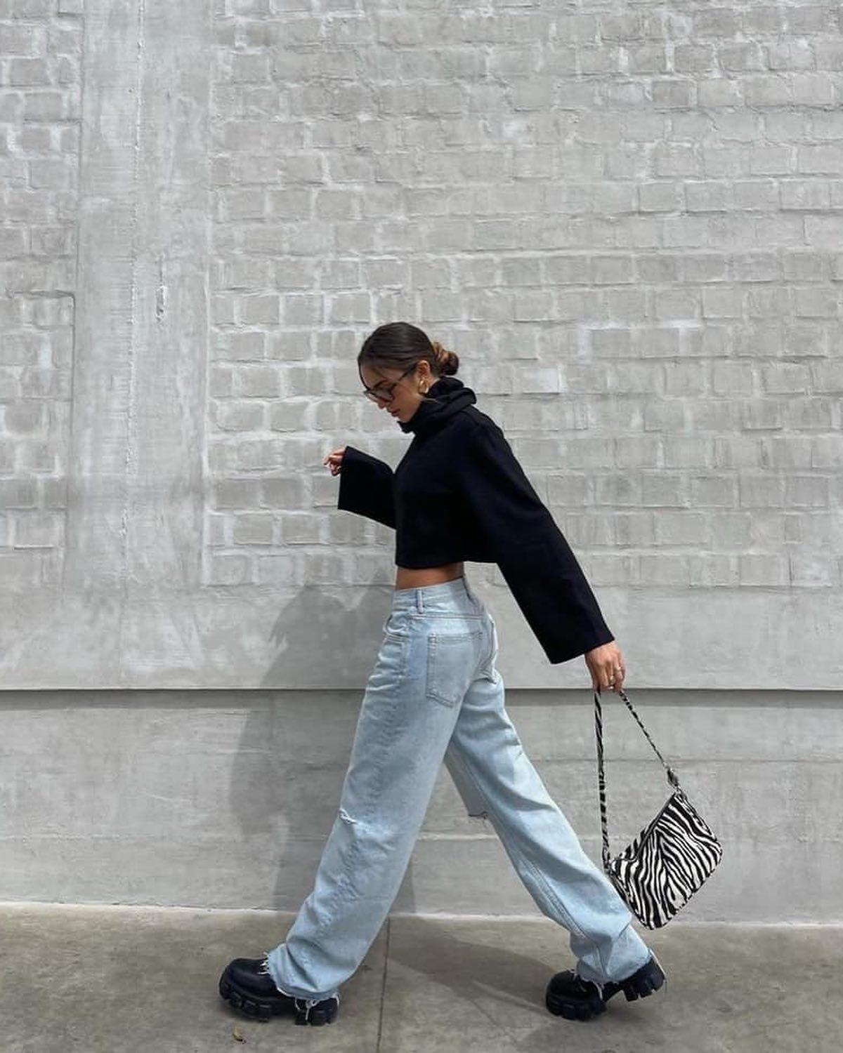 청바지에 니트는 언제나💛👖 이미지3