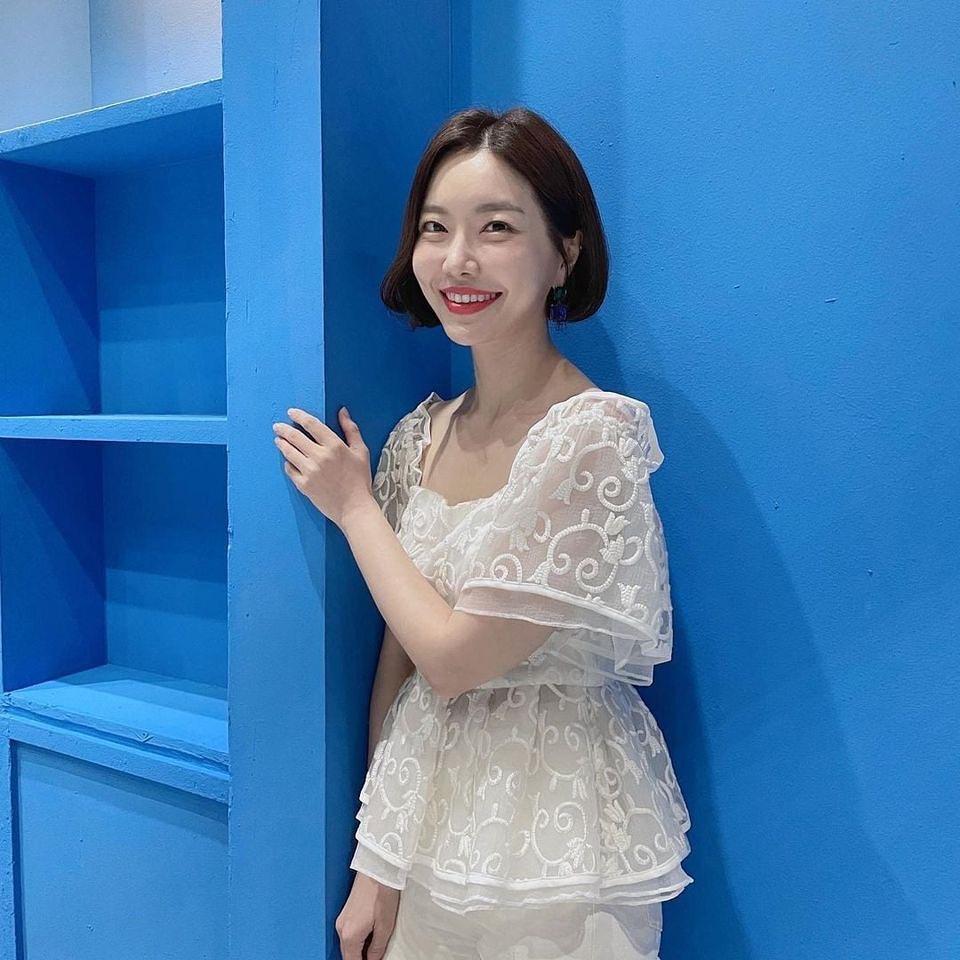 레이디제인 시간은 거꾸로가는중💙 이미지9