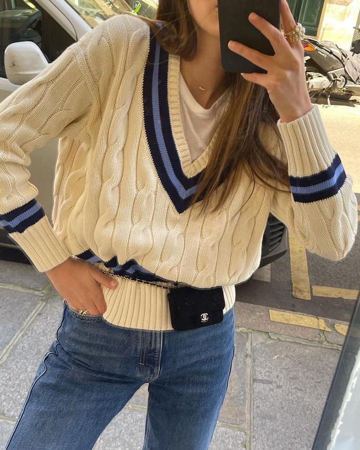 브이넥의 매력✌🏻🧶 이미지