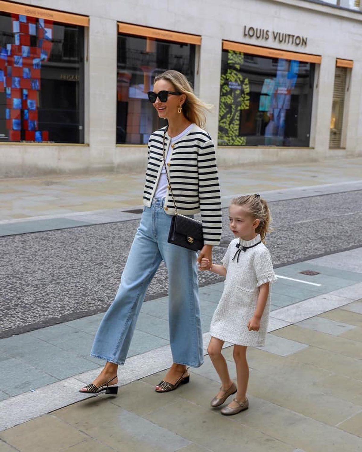 딸이랑 이렇게 다닐래👩🏼🤝👩🏻❤️ 이미지2