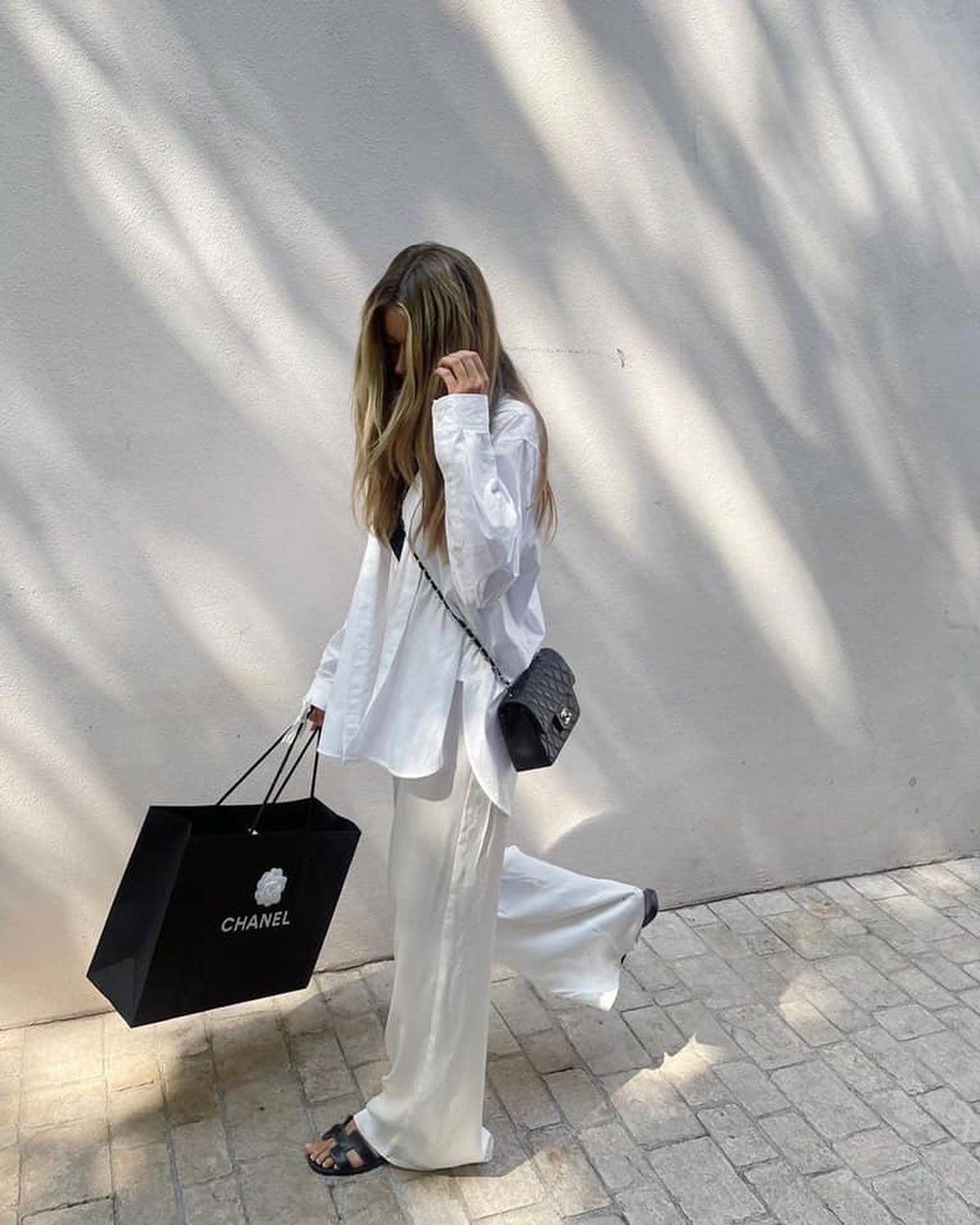 흰셔츠 하나로 멋내기👔🤍 이미지2