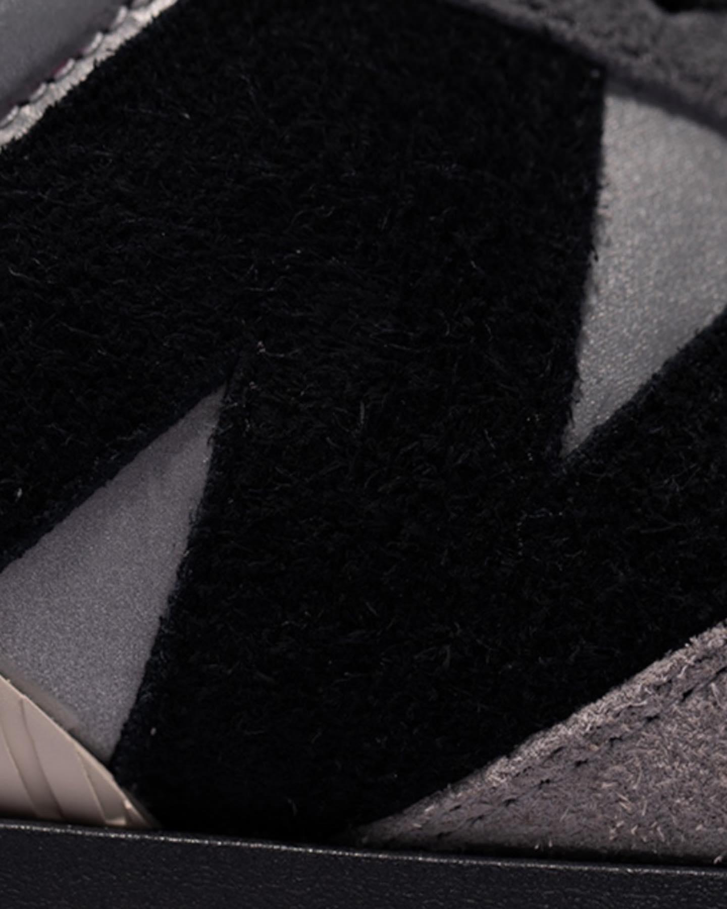 뉴발 XC-72 2번째🖤🔥@라인
70년대 러닝화 SHIFTED🌚고운 블랙컬러 9/11(토) 출시 #광고 이미지4