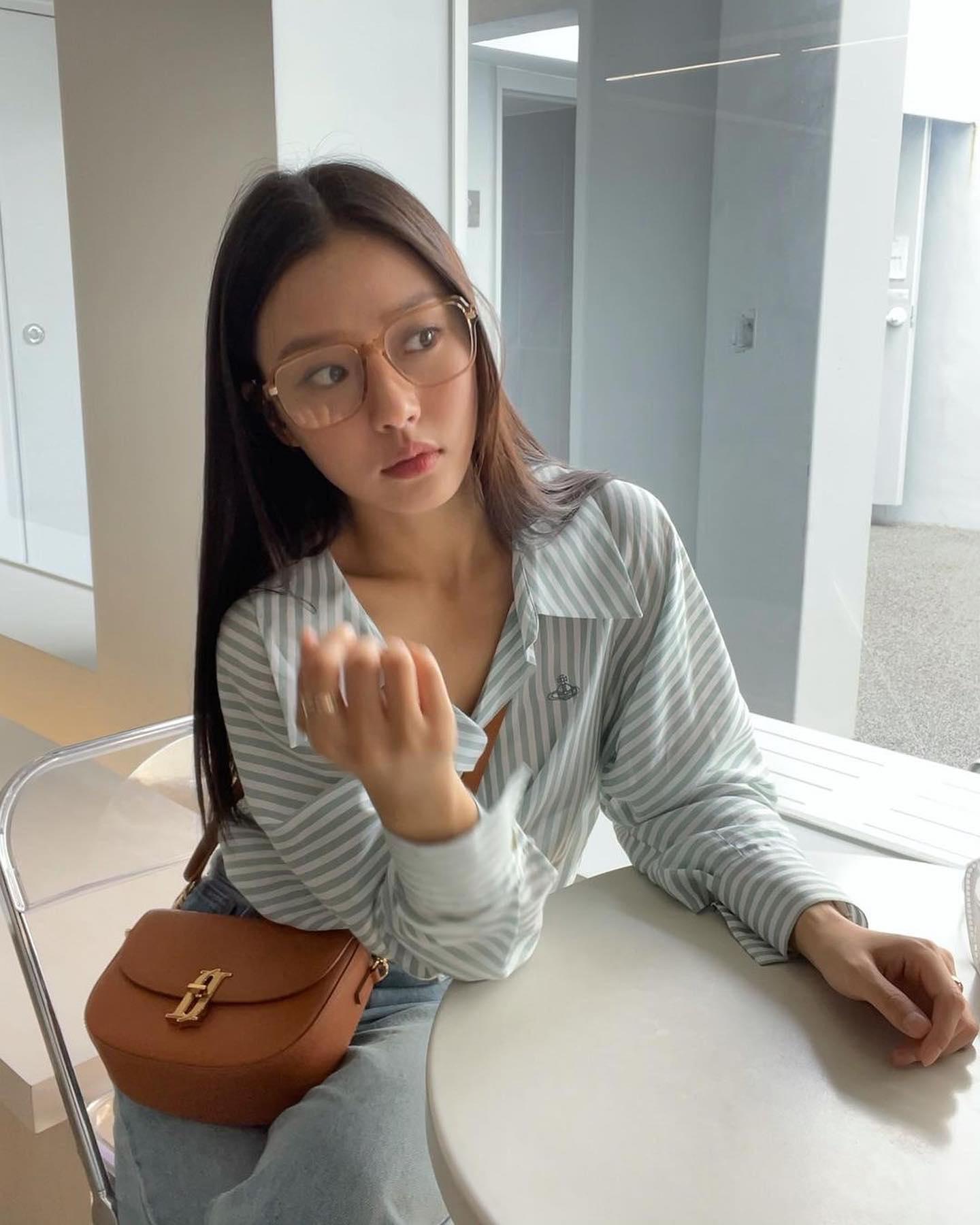 고민시 가을 일상룩💛🤎@컬러템 이미지2