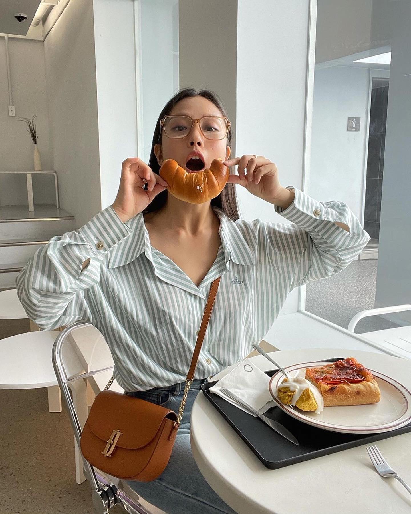 고민시 가을 일상룩💛🤎@컬러템 이미지10